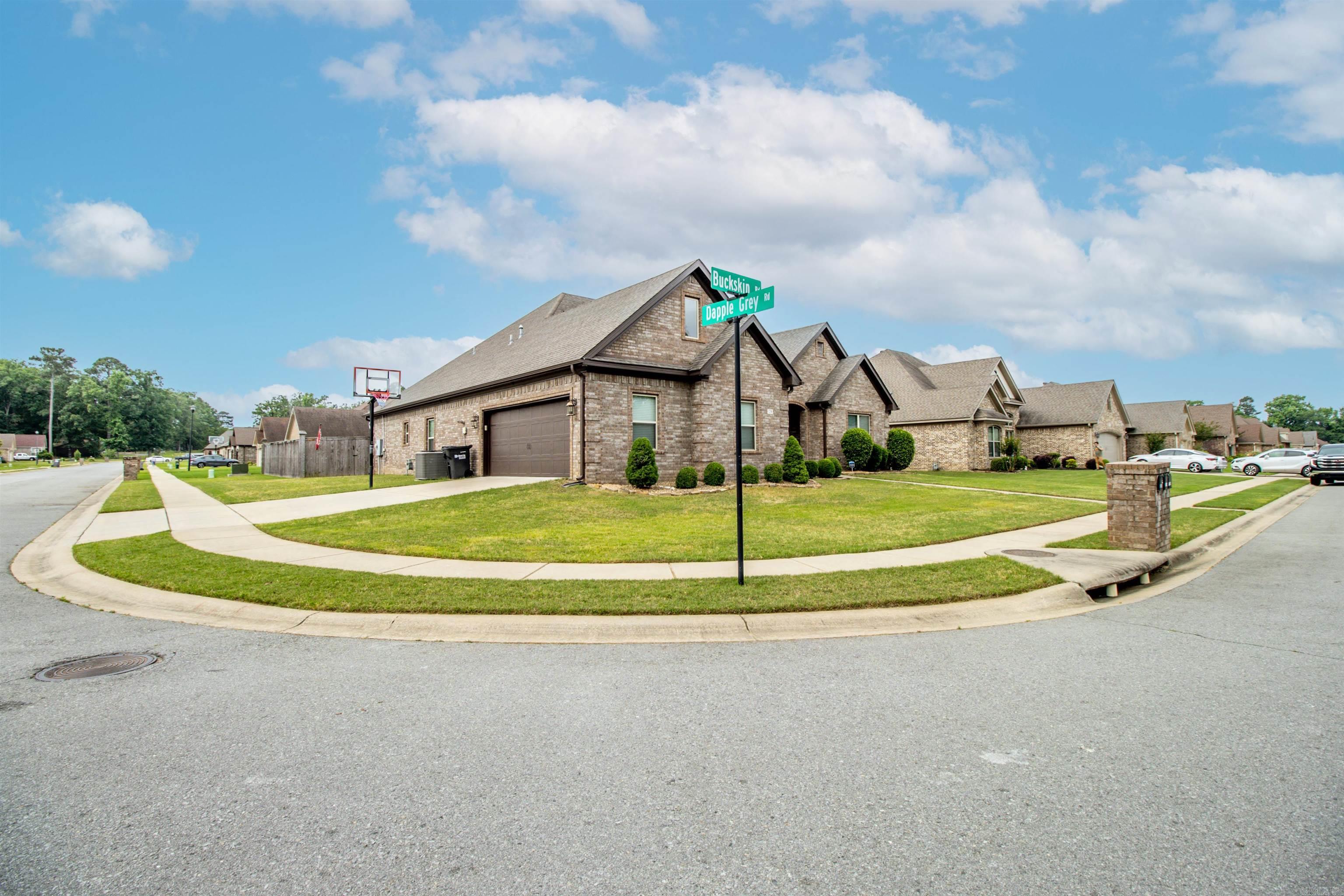 3739 Buckskin Rd  Benton, AR