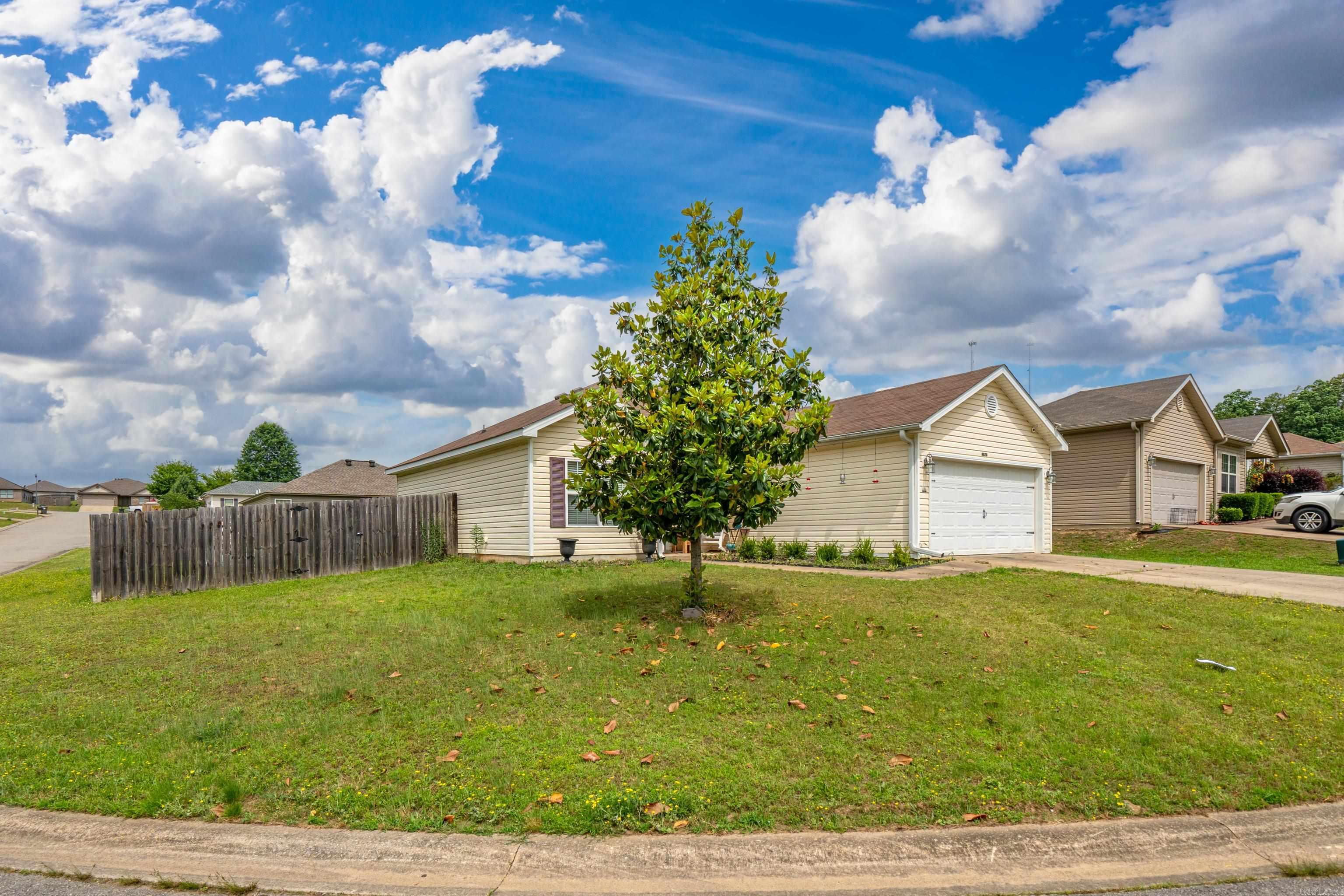 4828 Tall Grass  Benton, AR