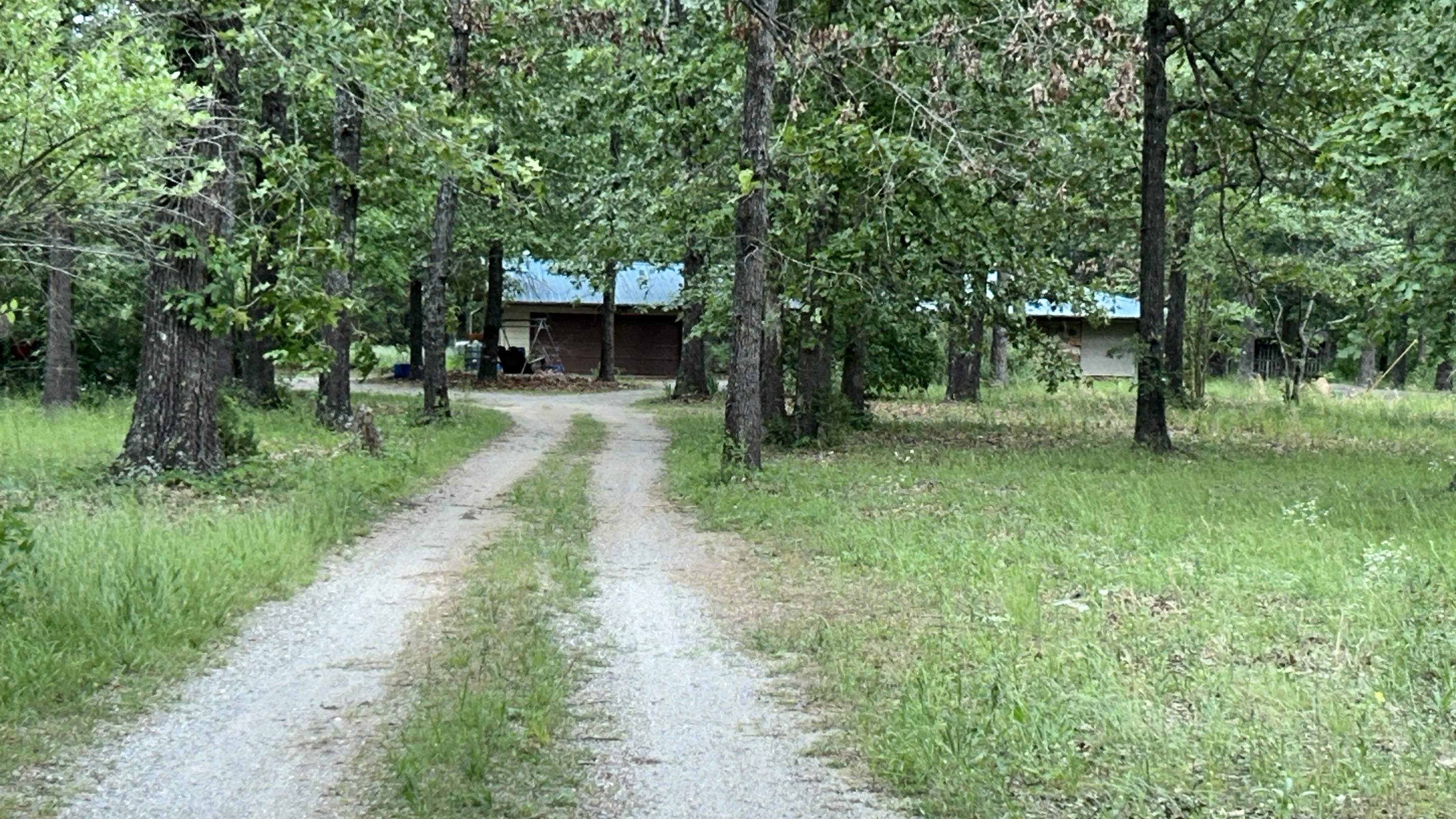 1774 AR Hwy 175  Hardy, AR