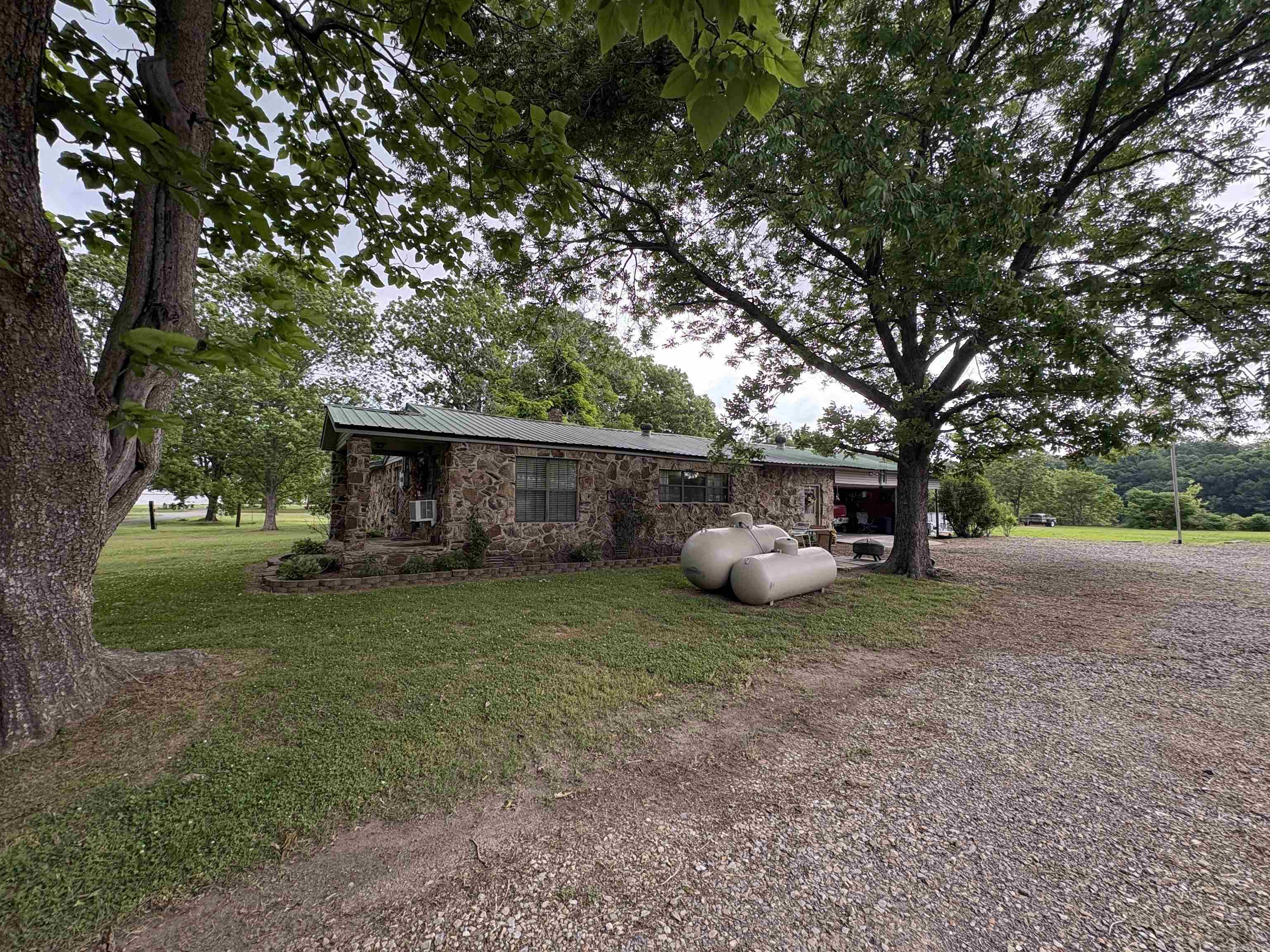 178 Jackson 25  Bradford, AR