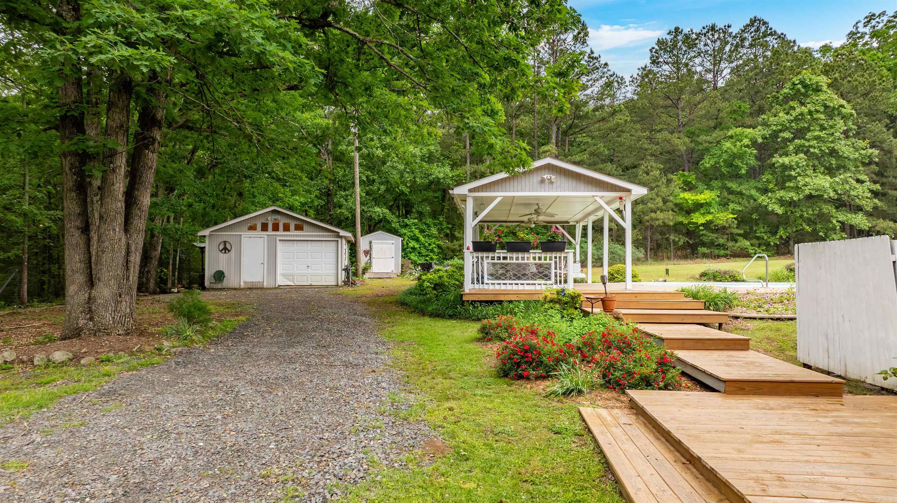 34505 Highway 300  Roland, AR