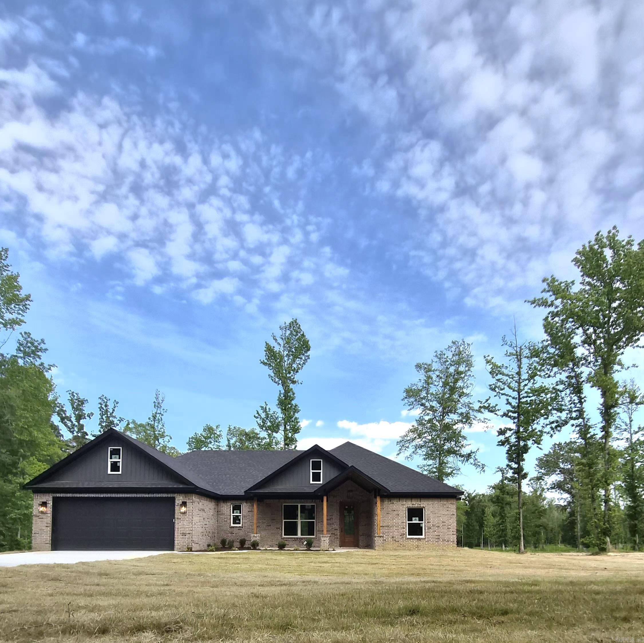 6708 N. Detonti  Bauxite, AR