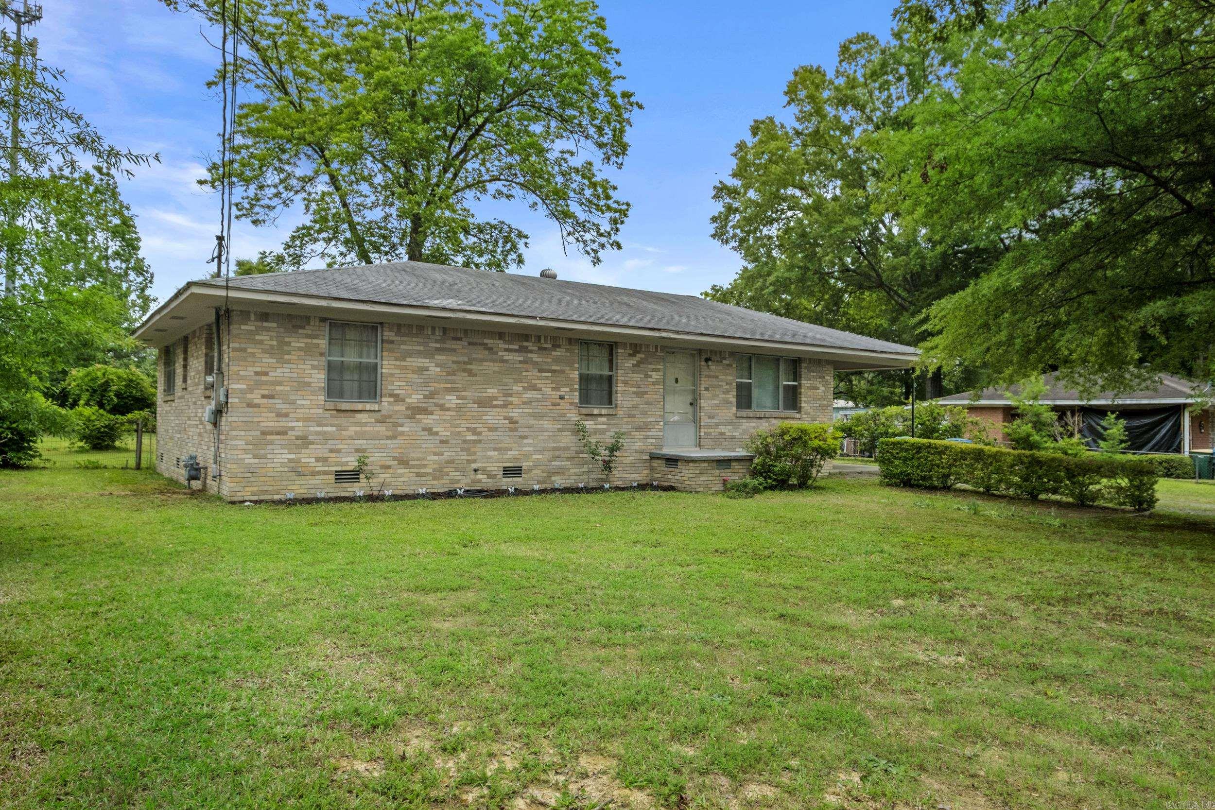 11 Warren Dr  Little Rock, AR