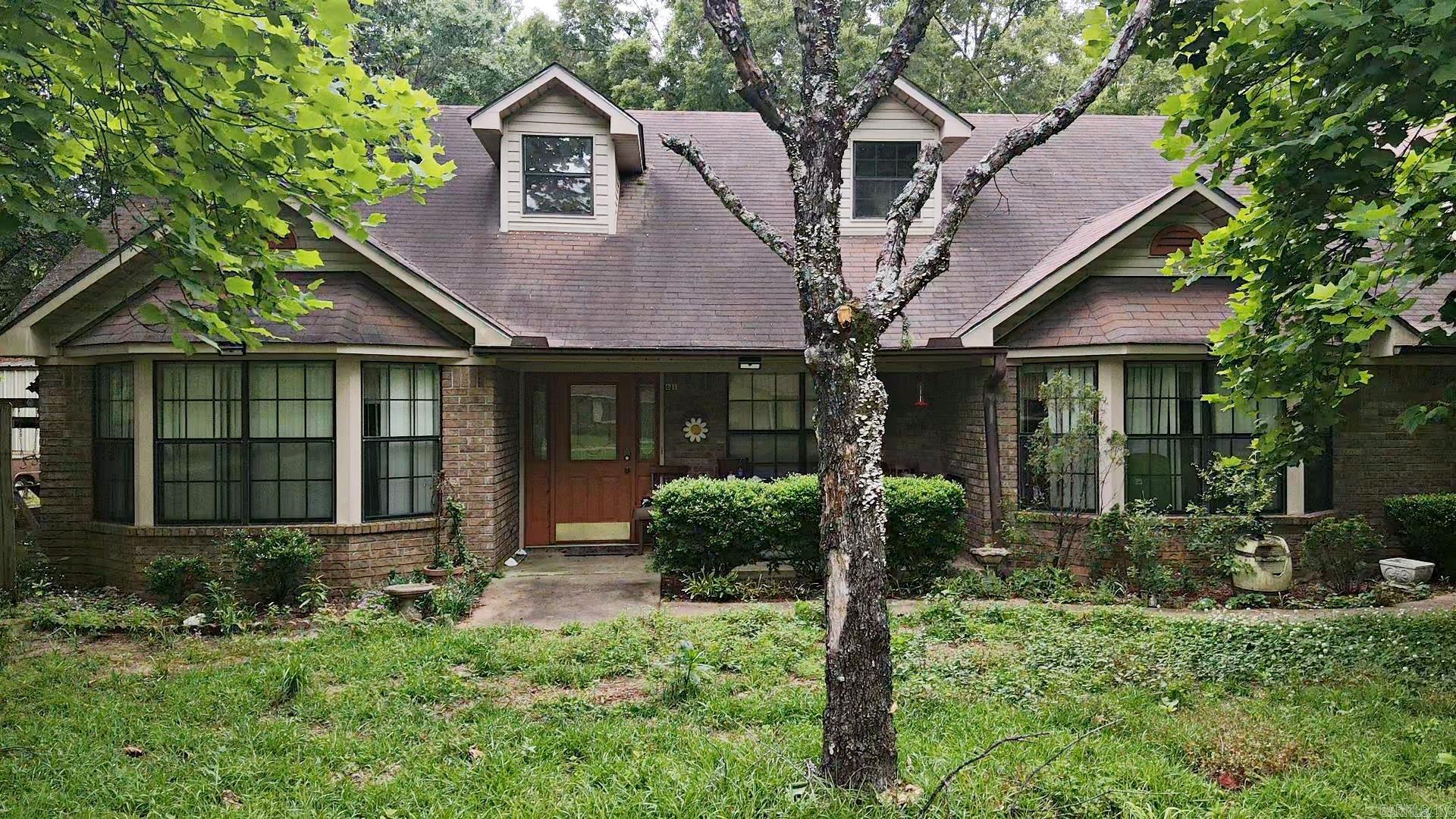 61 Pierce  Arkadelphia, AR