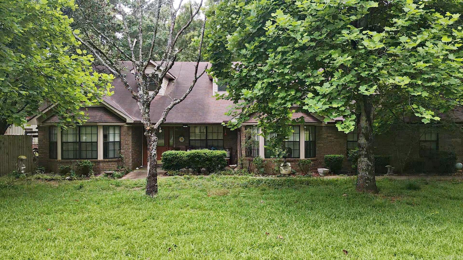 61 Pierce  Arkadelphia, AR