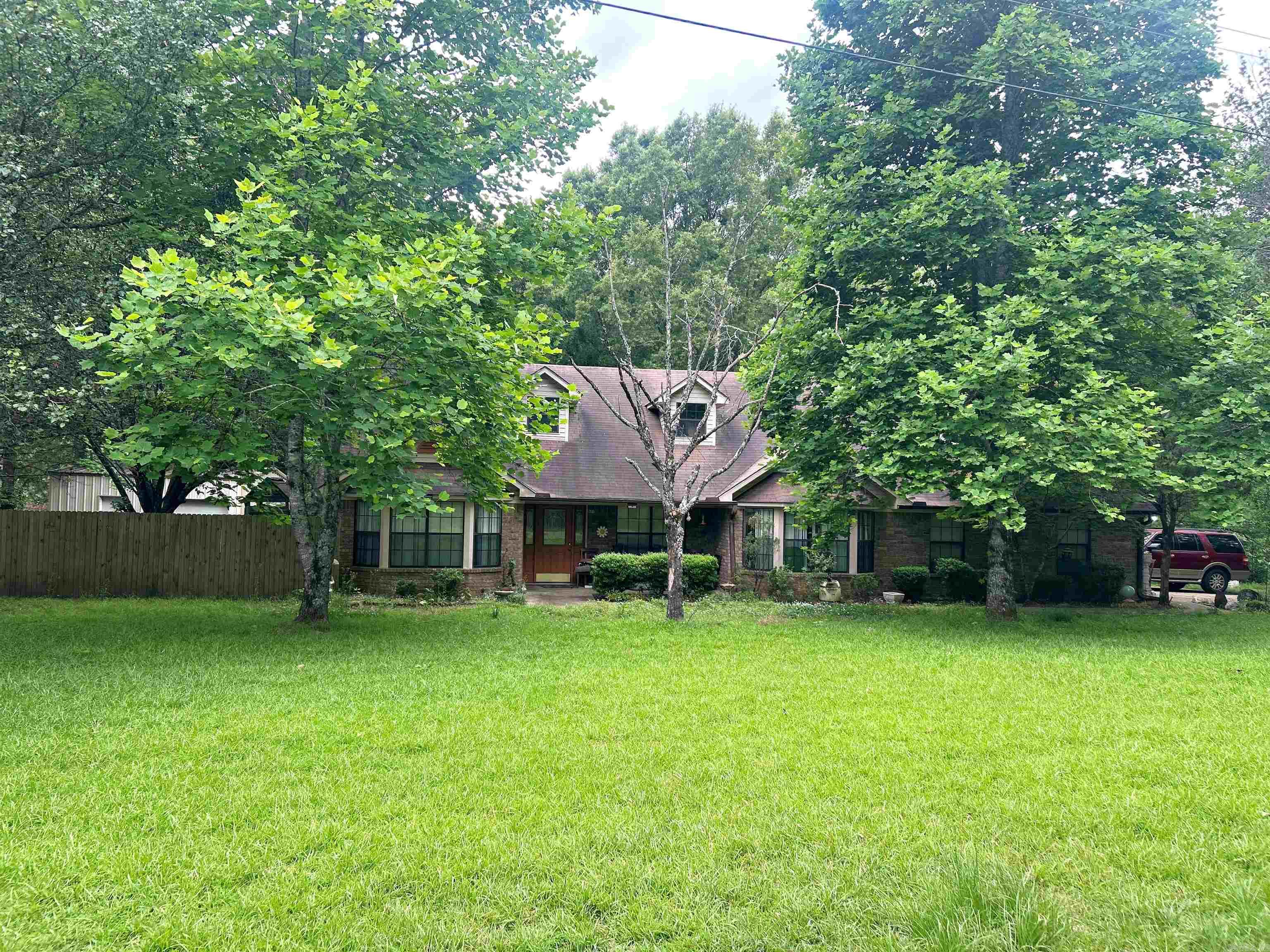 61 Pierce  Arkadelphia, AR