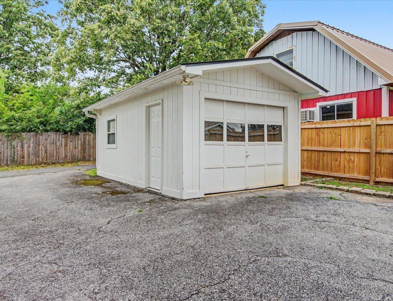 228 Henderson  Hot Springs, AR