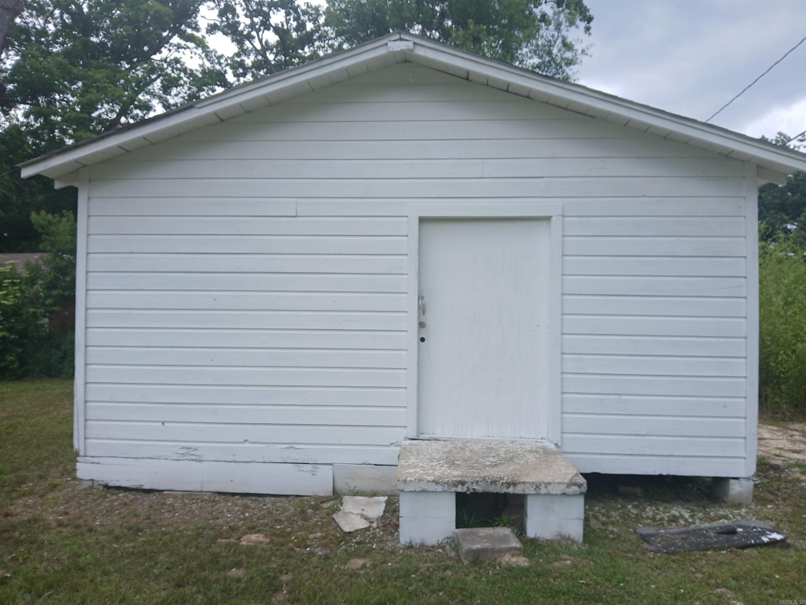 1616 W 32nd  Pine Bluff, AR