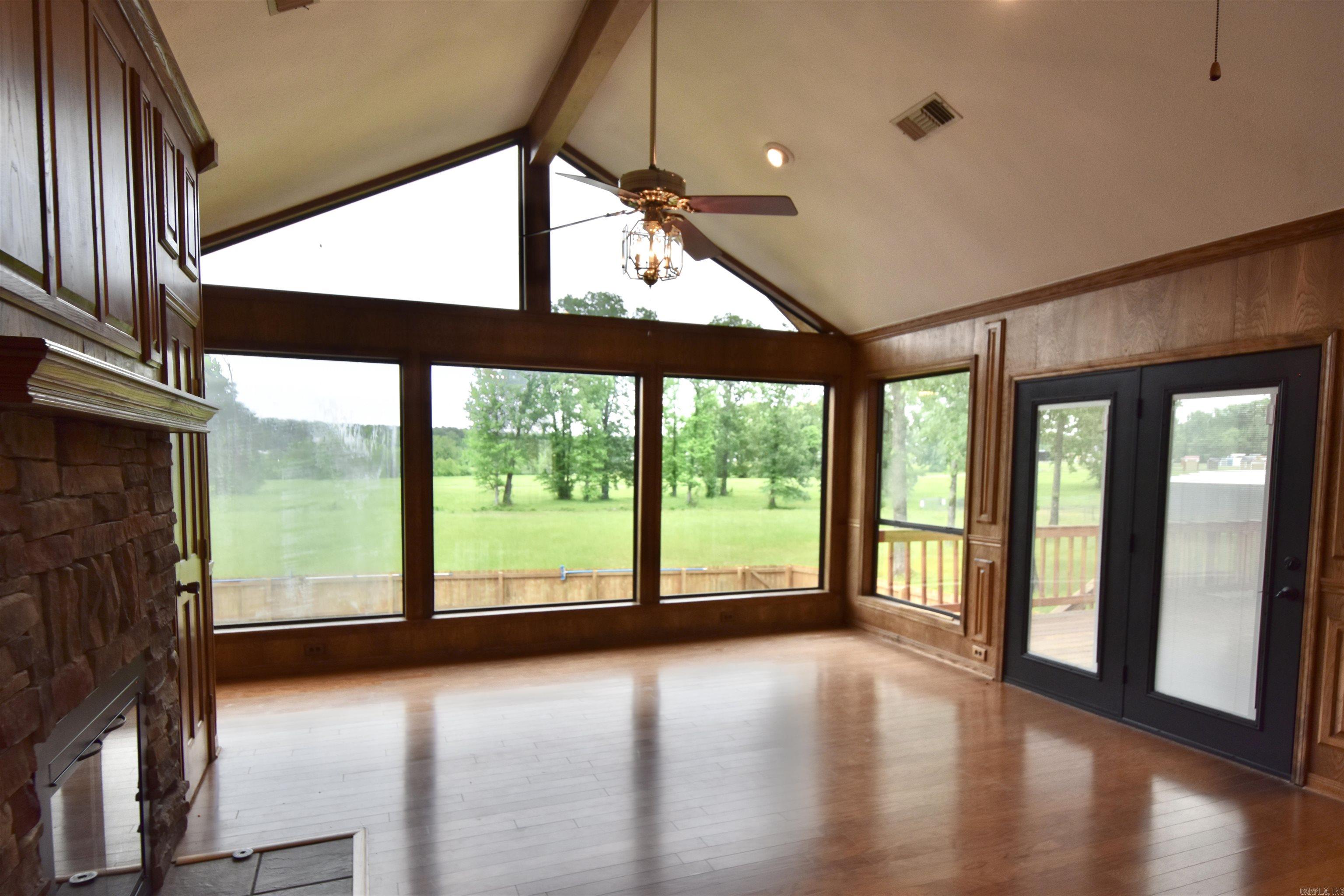 170 Riverview Dr  Malvern, AR