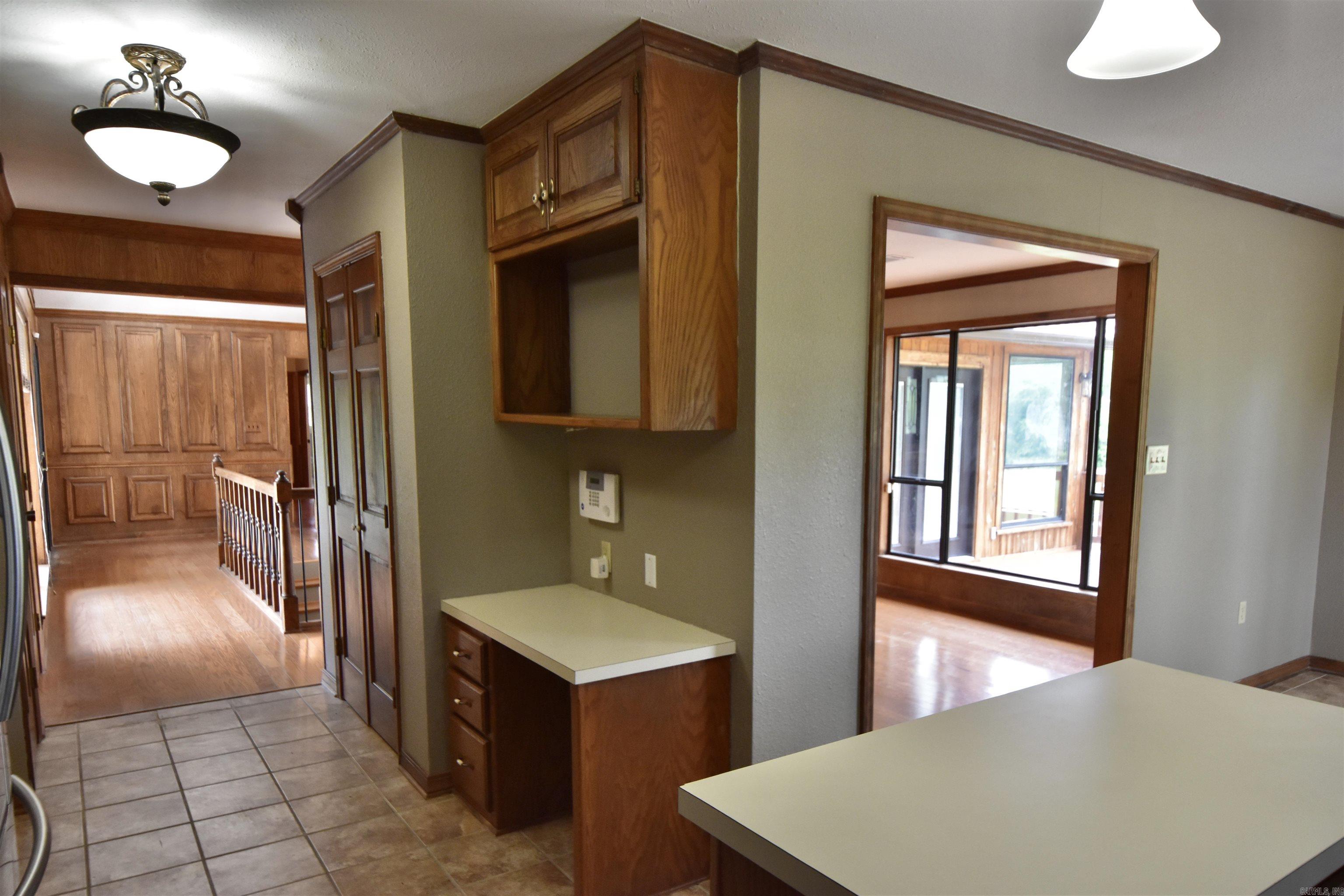 170 Riverview Dr  Malvern, AR