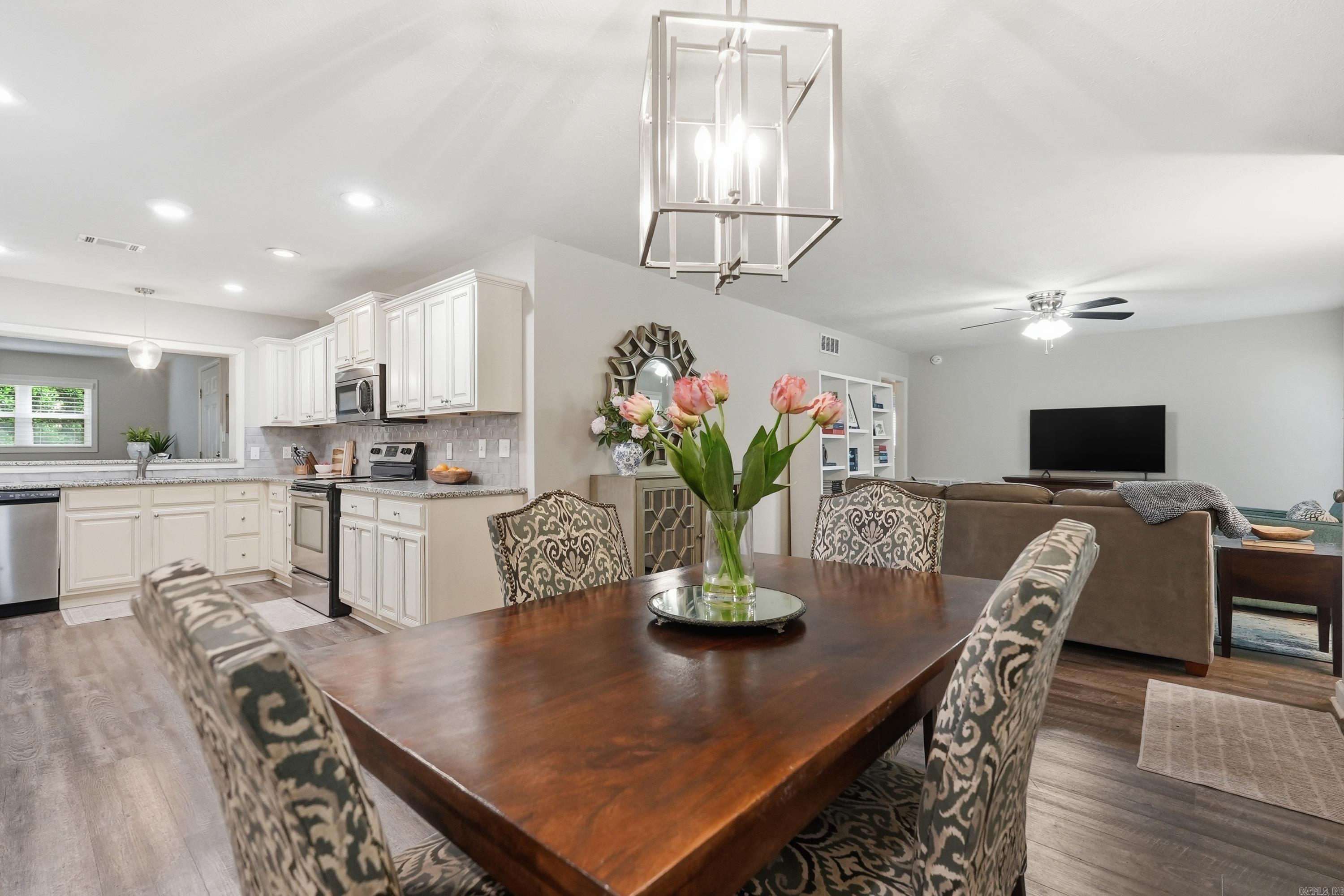 1401 Crystal  Benton, AR