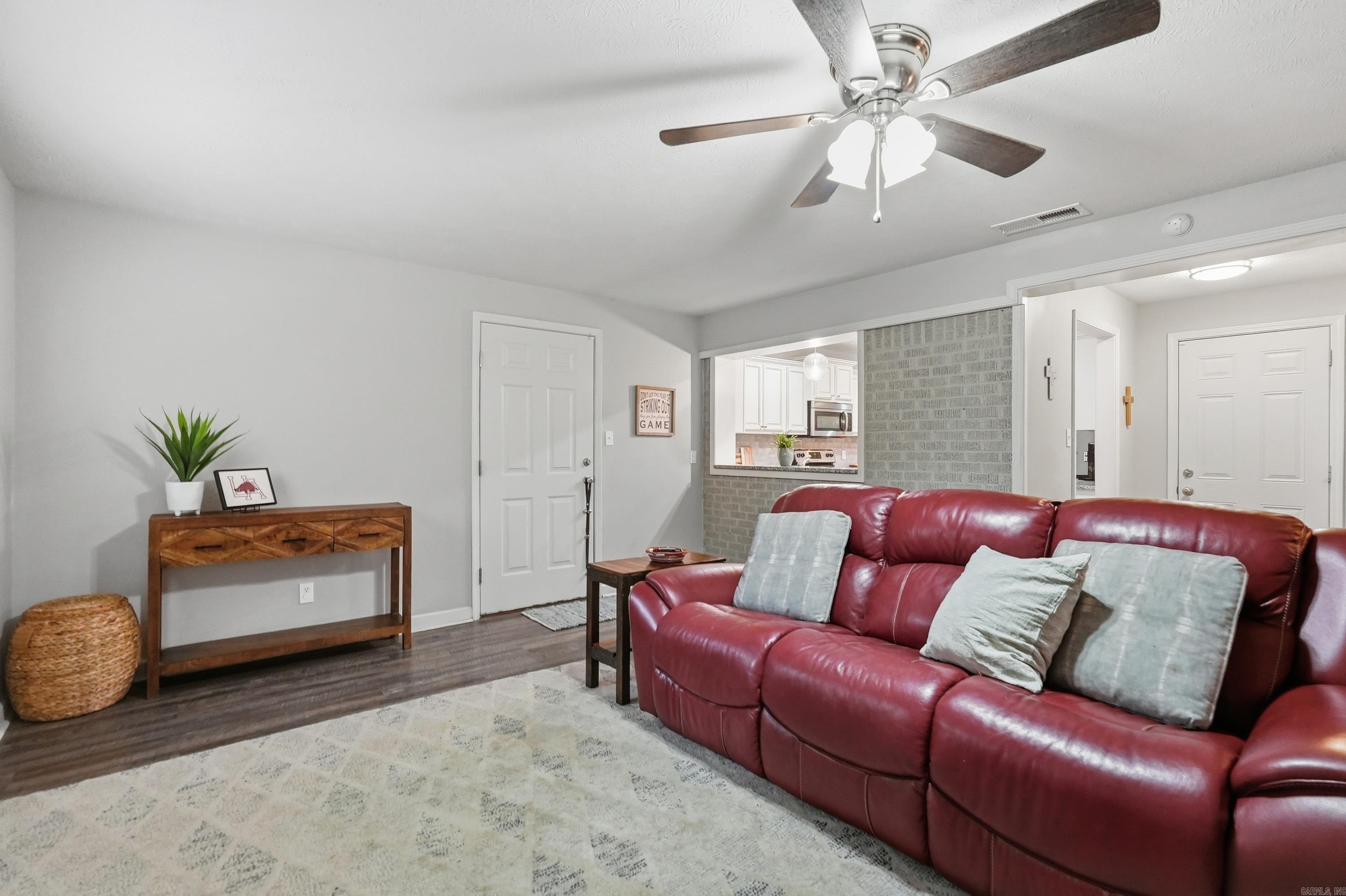 1401 Crystal  Benton, AR