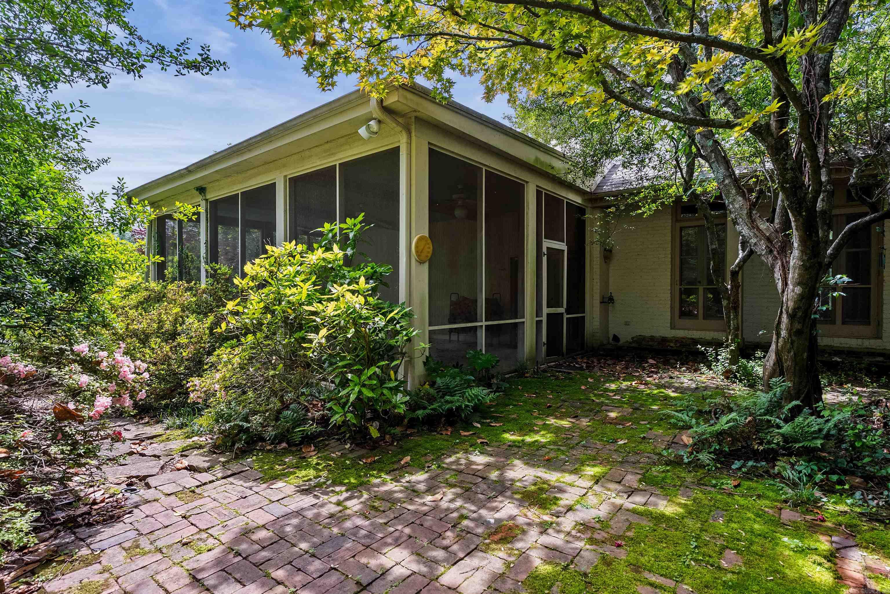 2201 N Palm Street  Little Rock, AR