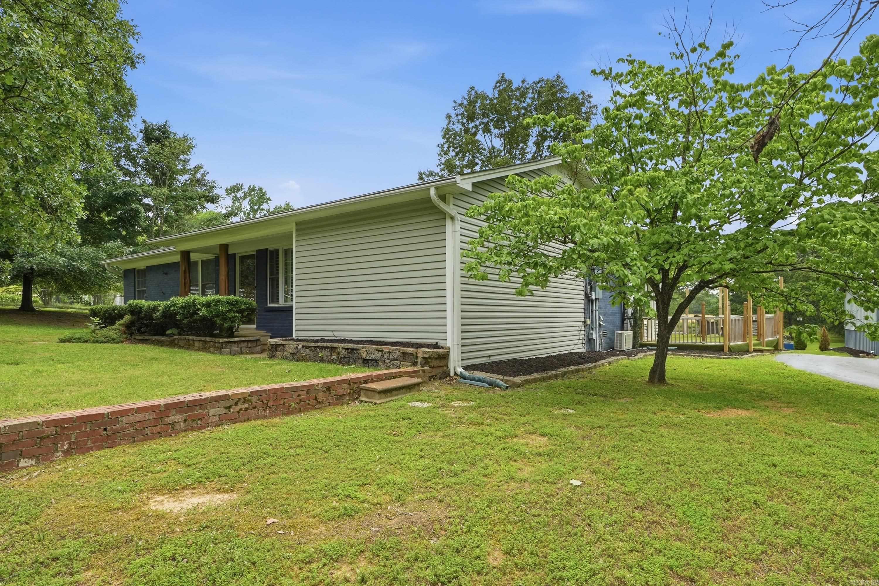 28 Stevens  Conway, AR