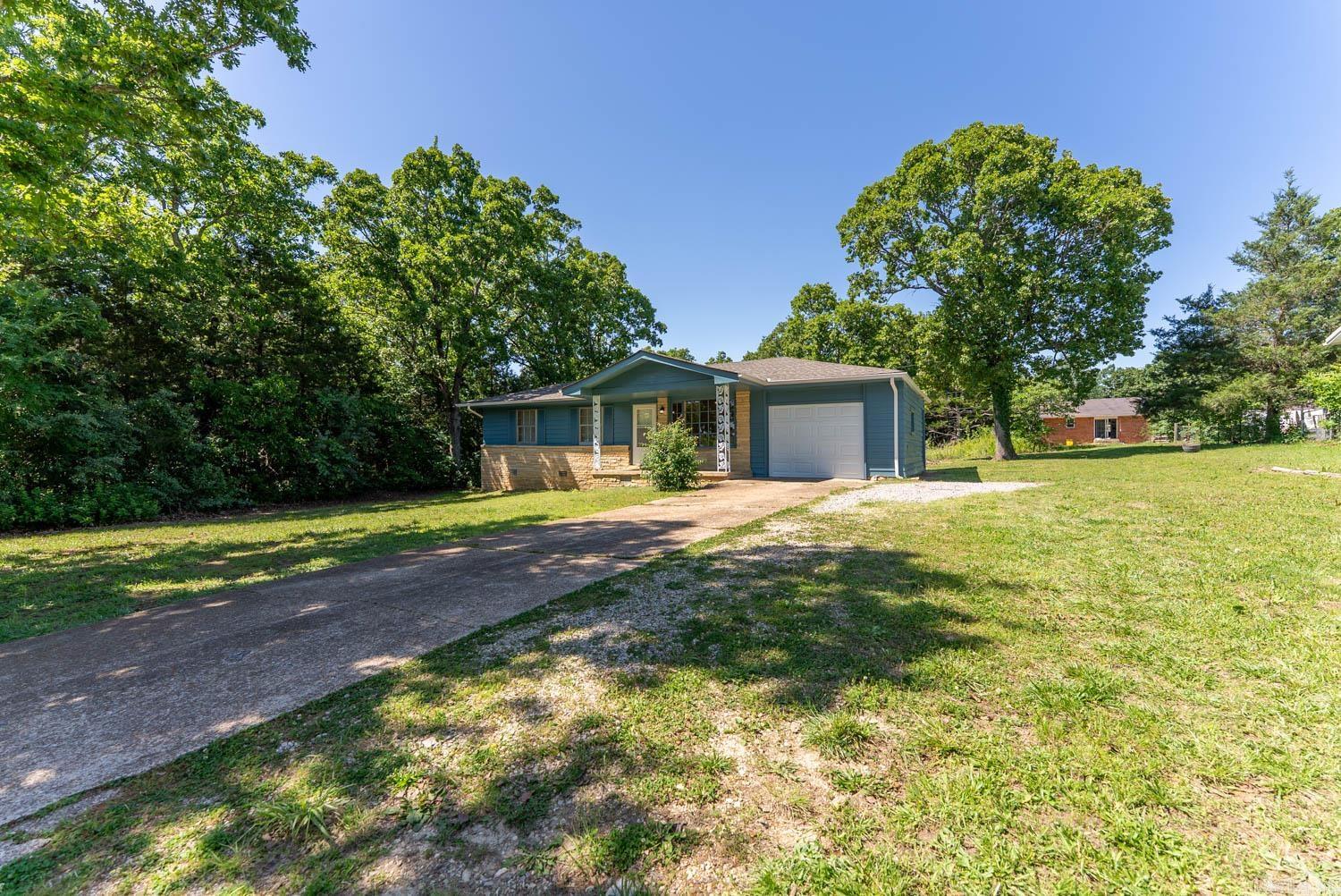 908 N Manor  Horseshoe Bend, AR