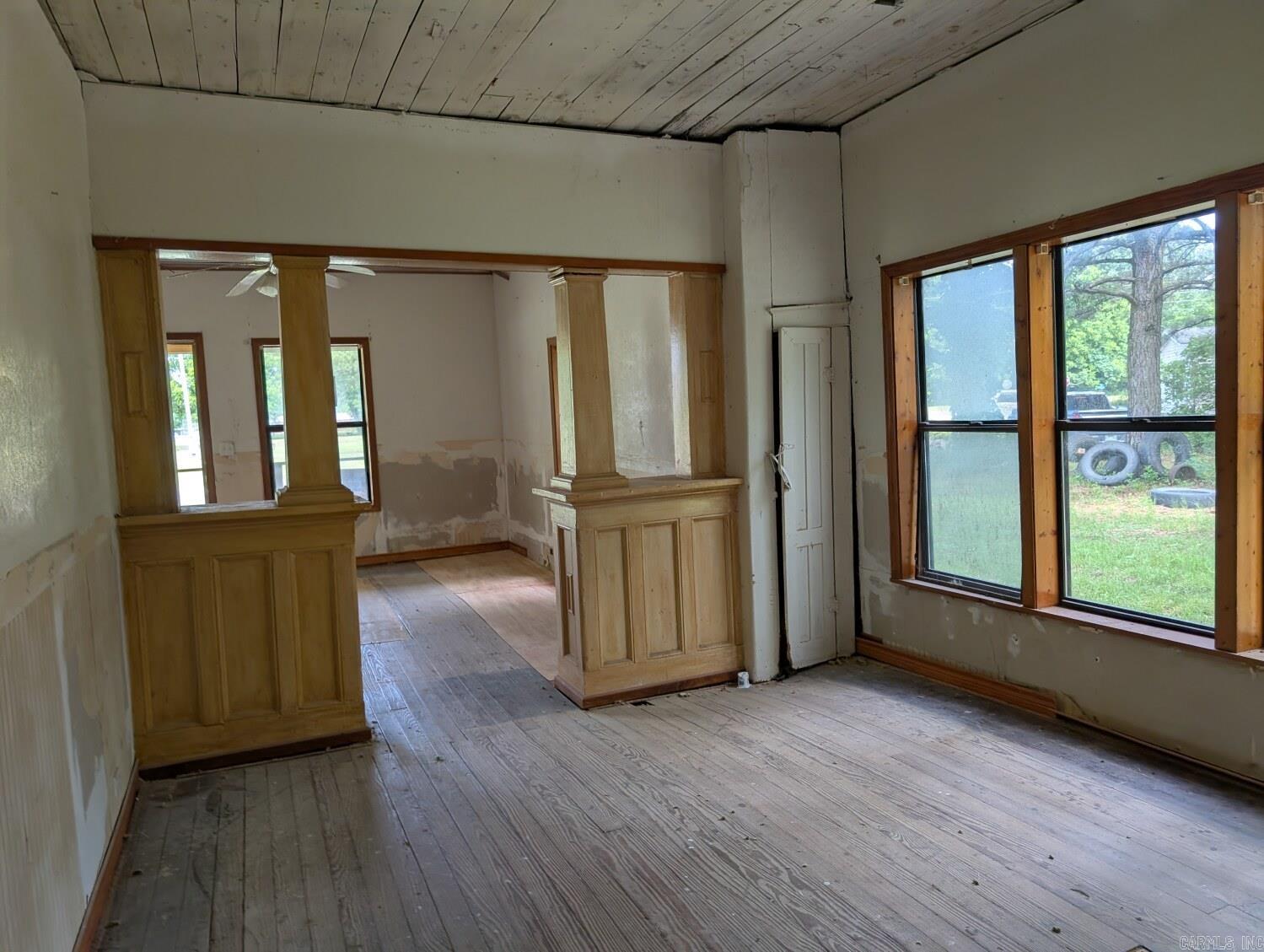 107 Silver  Mineral Sprs., AR