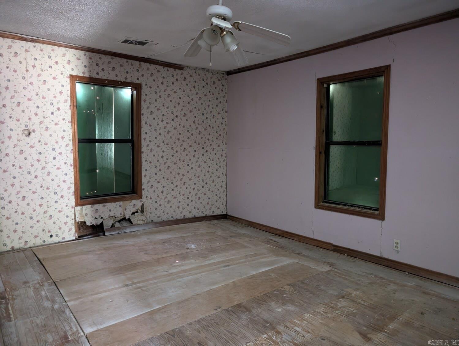 107 Silver  Mineral Sprs., AR