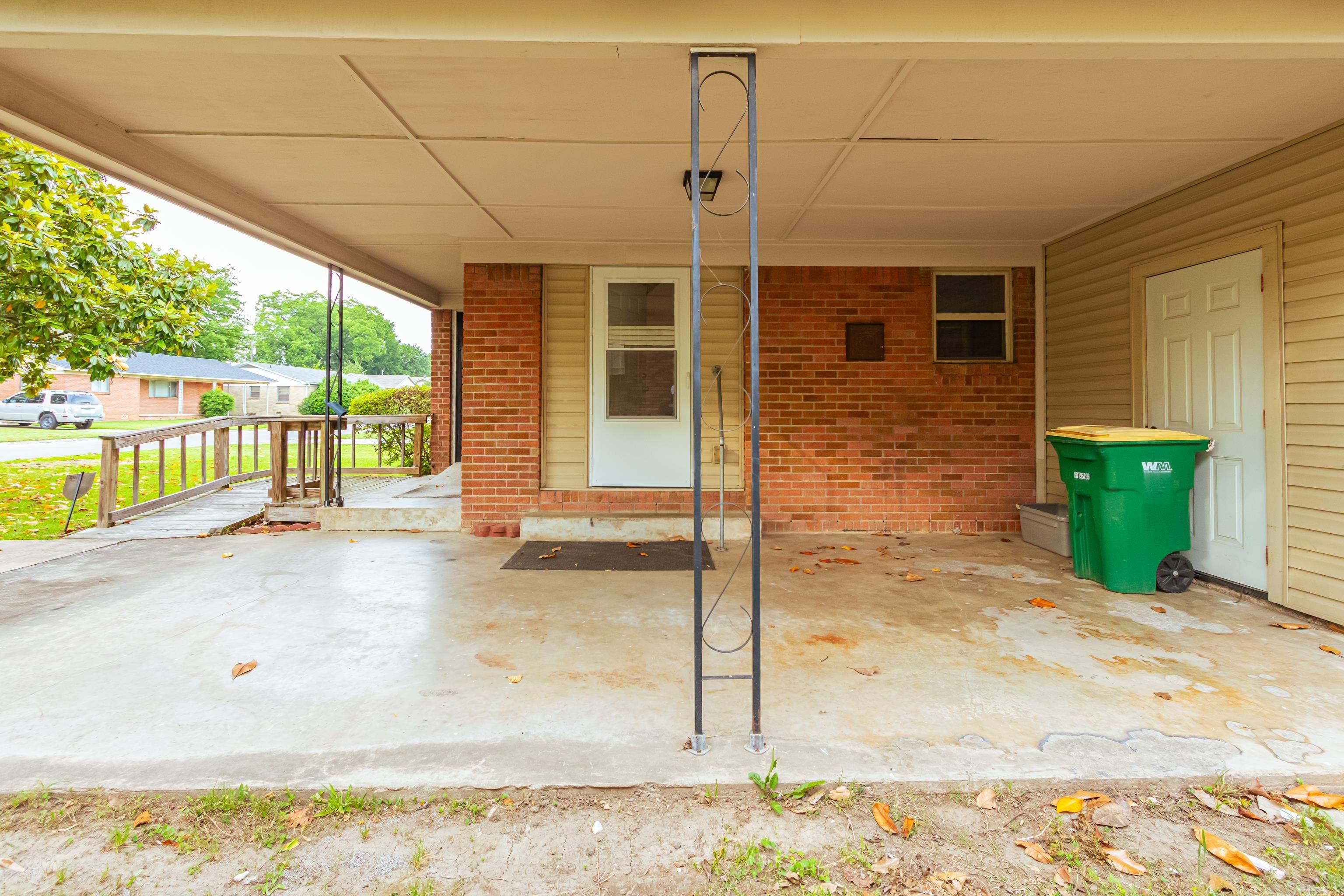1505 HENDRIX  Little Rock, AR