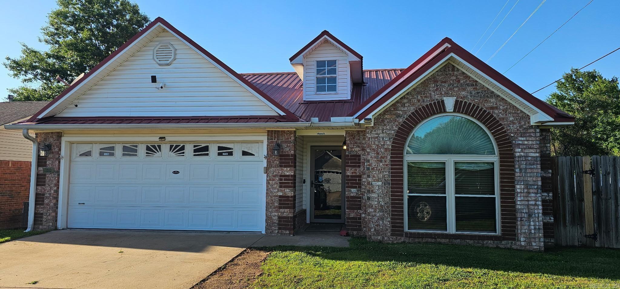 3913 Kingsberry Drive