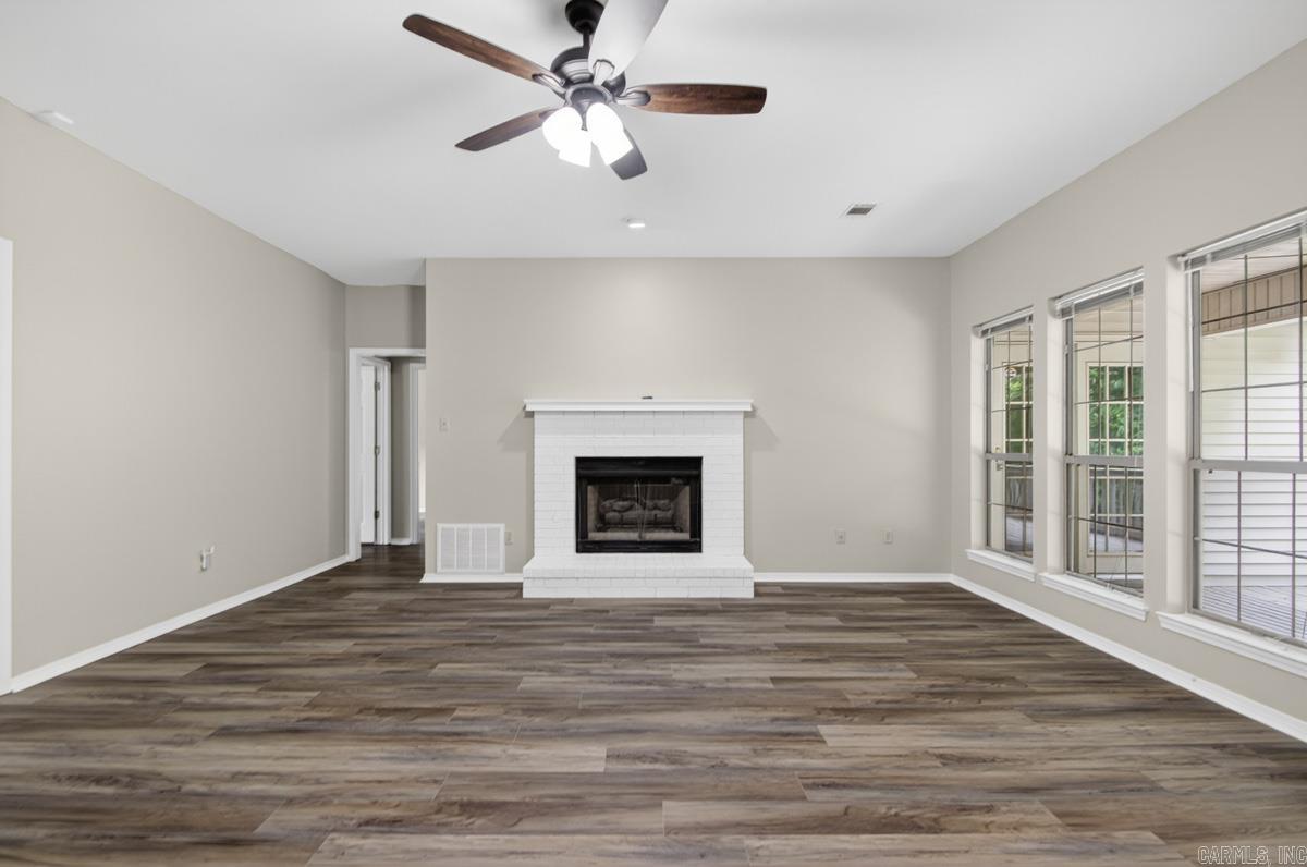 1212 River Oaks  Benton, AR