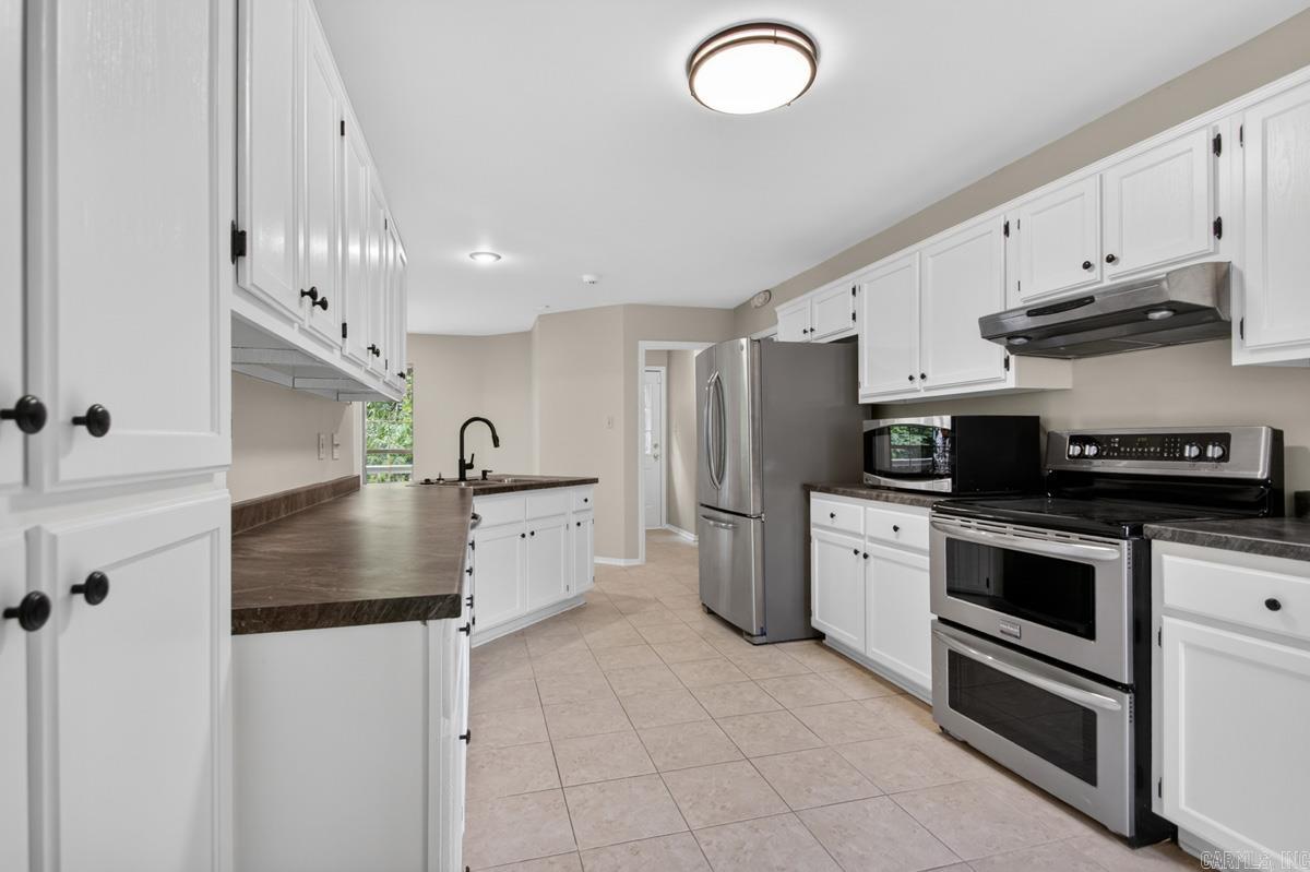 1212 River Oaks  Benton, AR