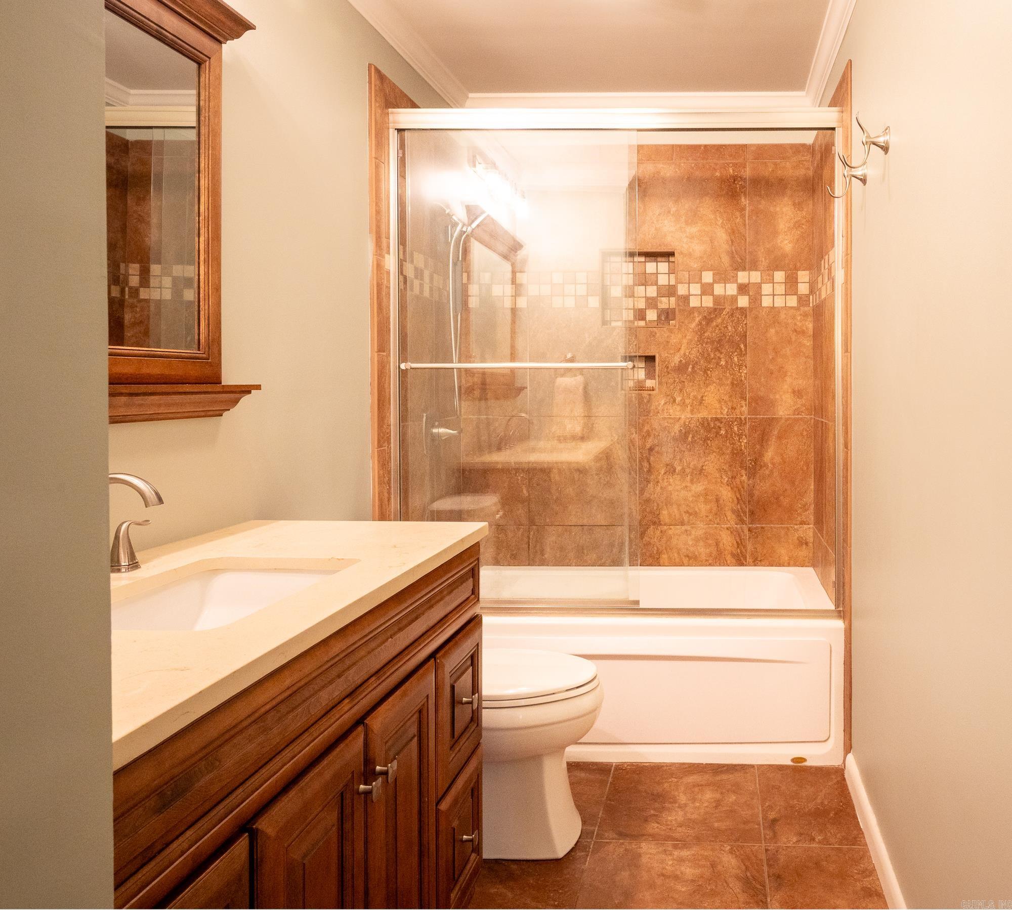 32 Hampshire  Little Rock, AR