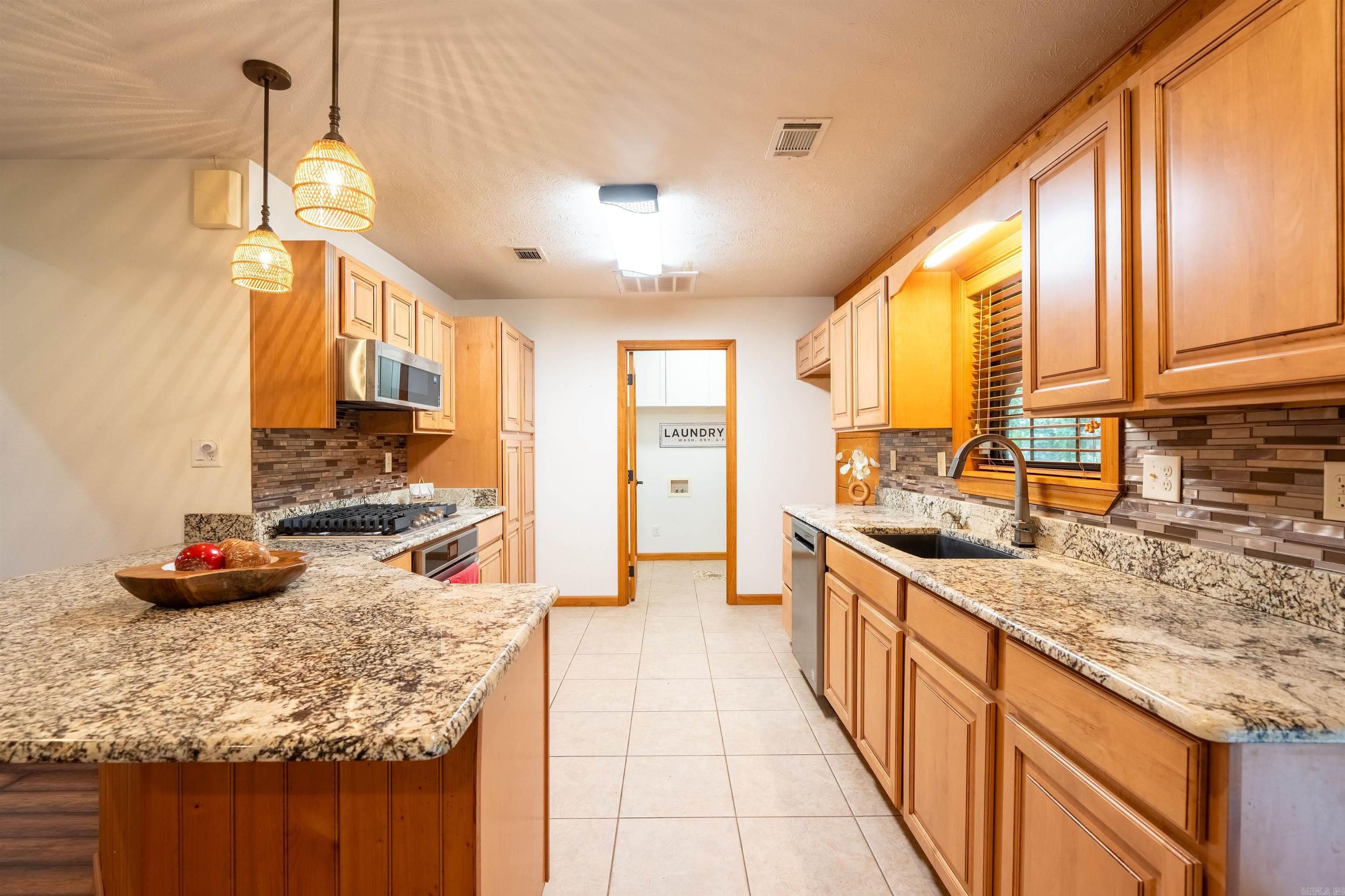 2340 Fairview  Pangburn, AR