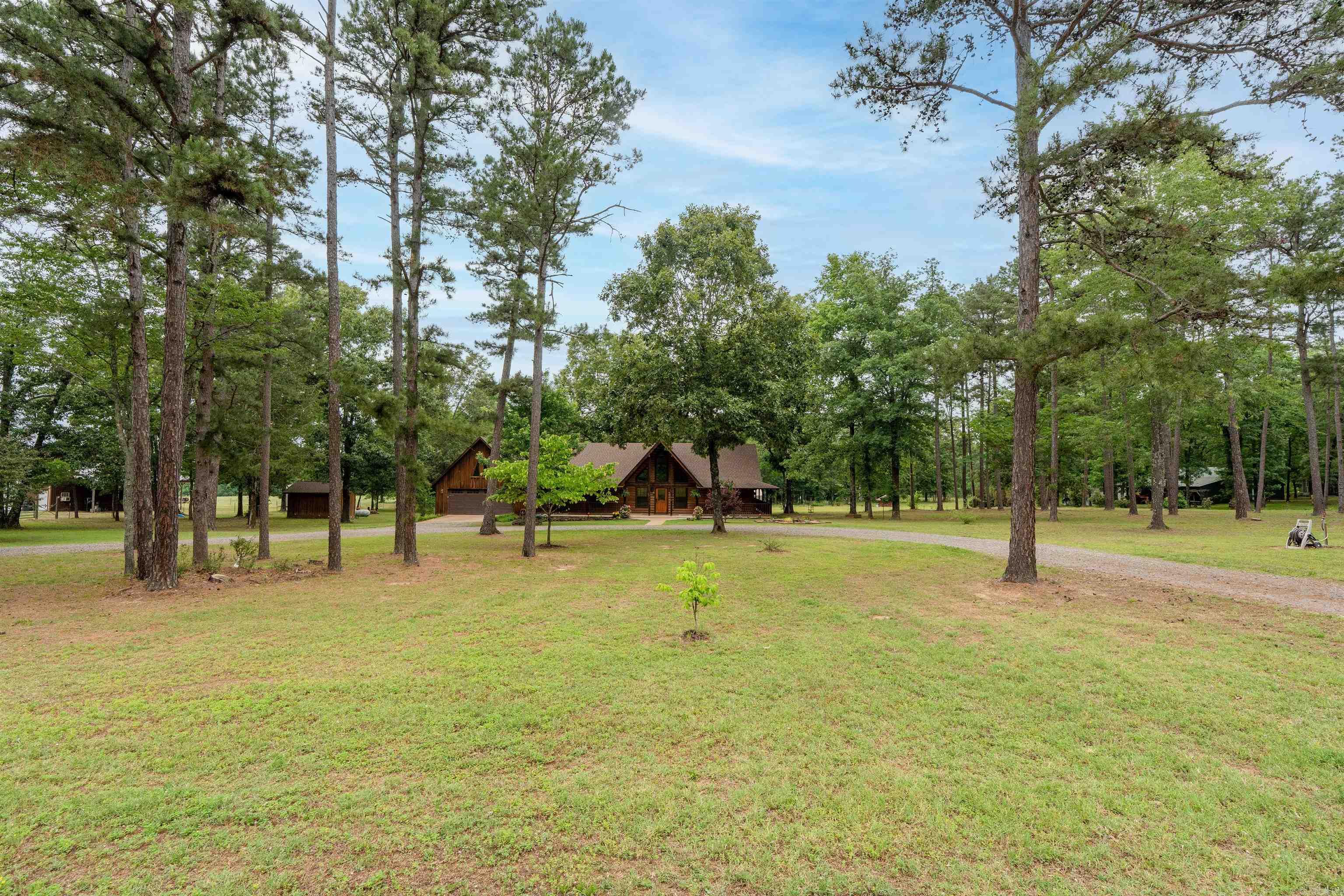 2340 Fairview  Pangburn, AR