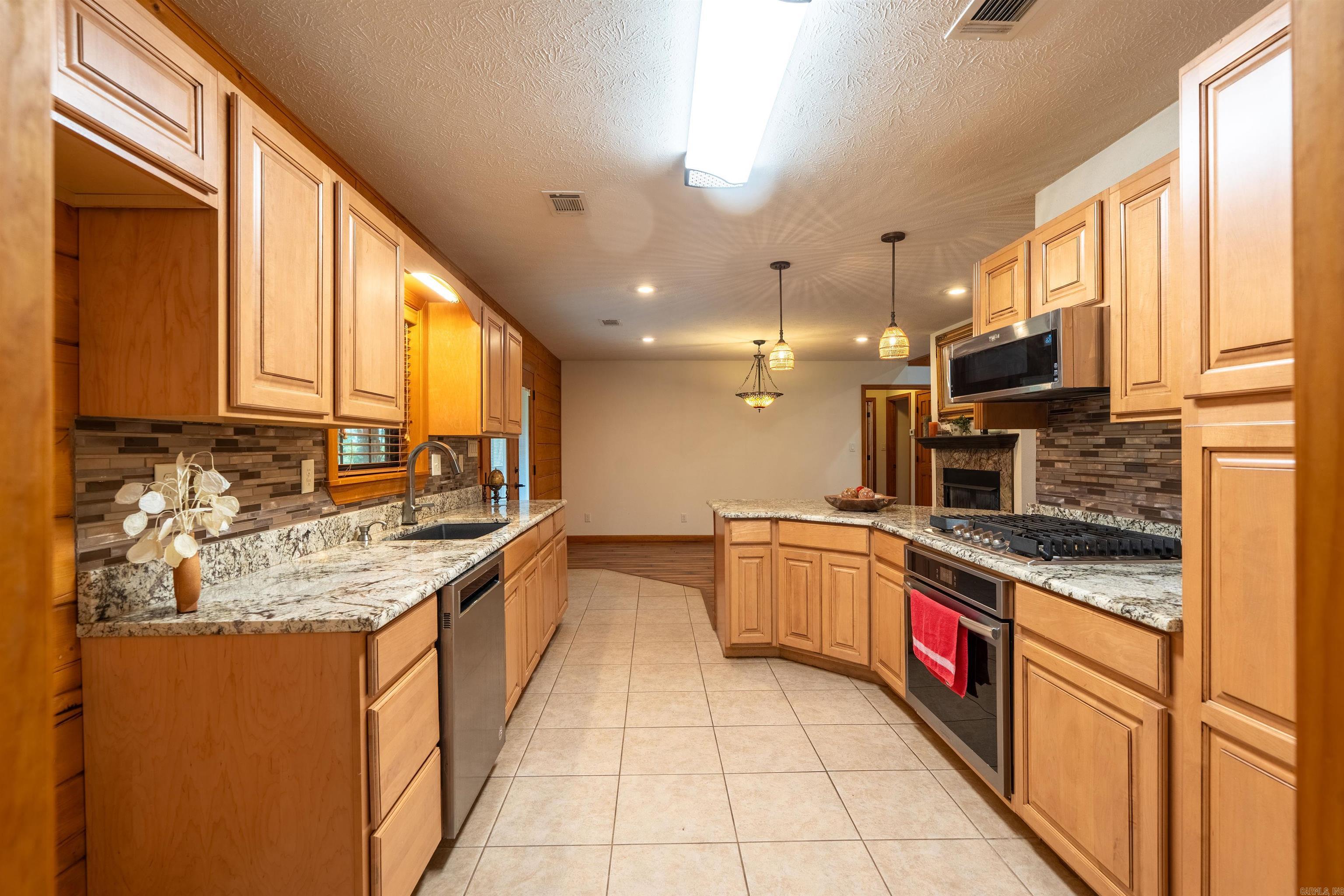 2340 Fairview  Pangburn, AR
