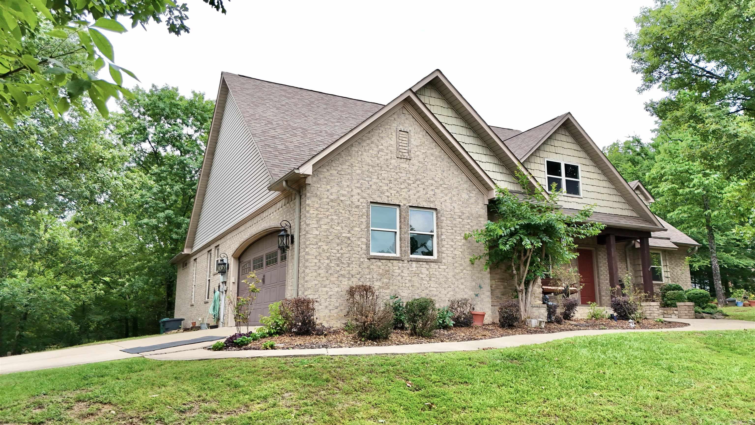 190 Blackjack Rd.  Greenbrier, AR