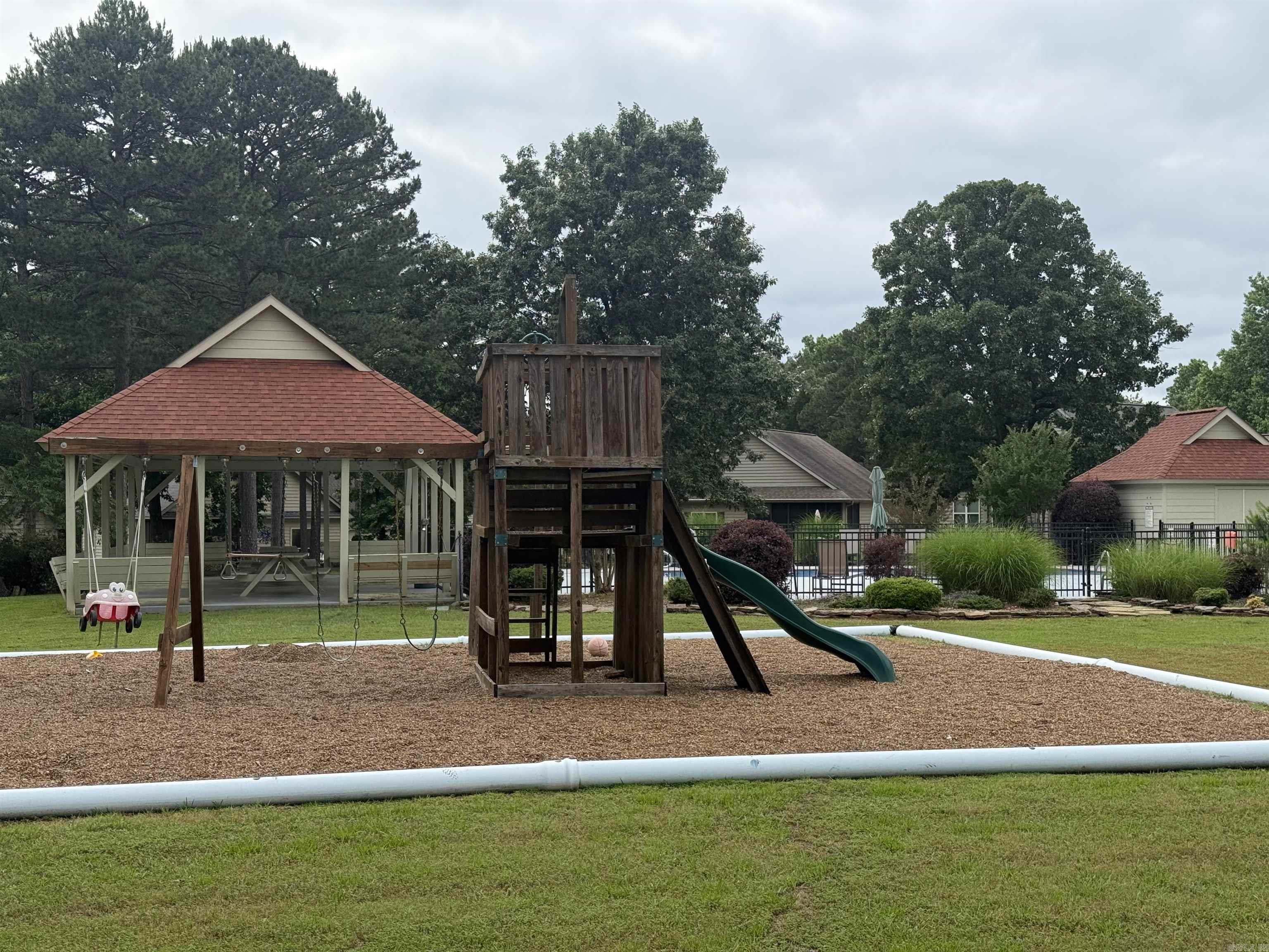 45 South Drive #3  Greers Ferry, AR