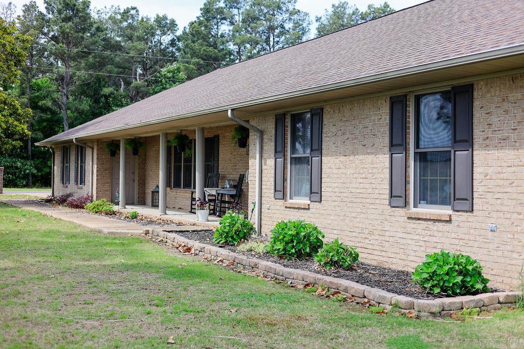 6056 Highway 11 N  Des Arc, AR