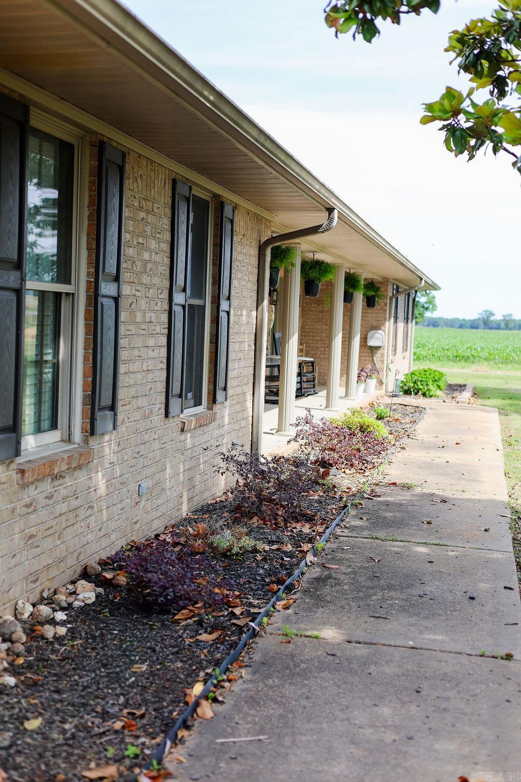 6056 Highway 11 N  Des Arc, AR