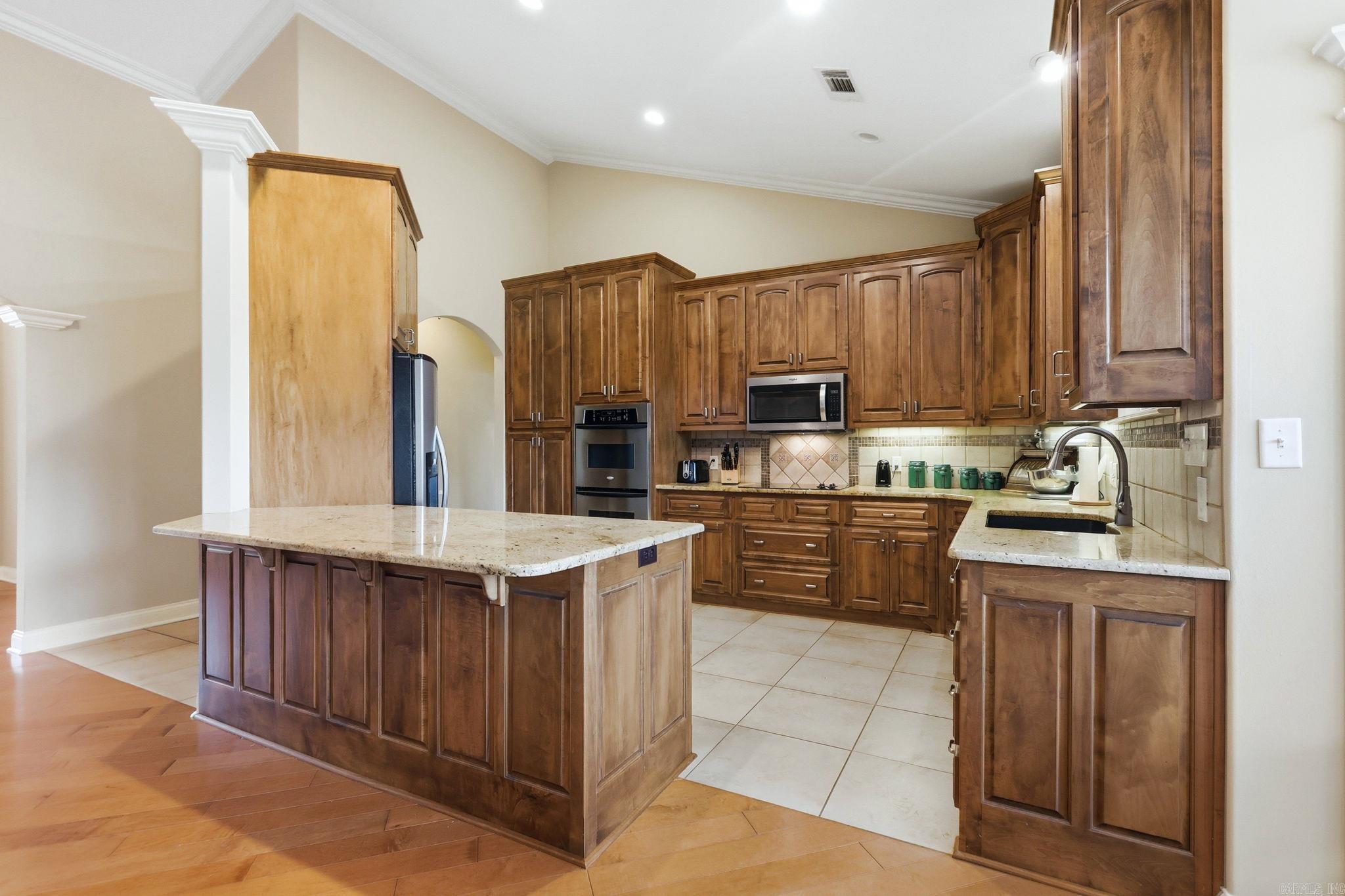 14 Asombroso Lane Hot Springs Village, AR 71909
