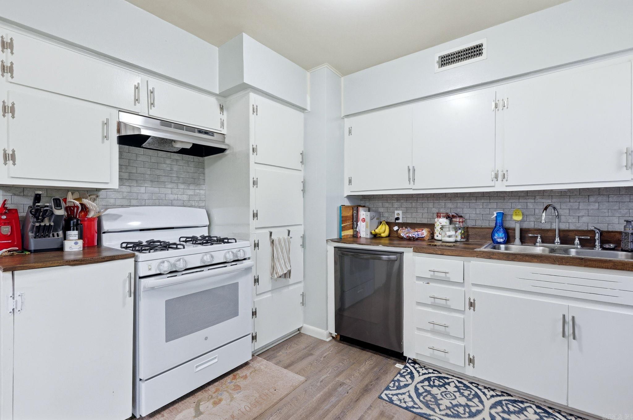 3217 Garniece  Little Rock, AR
