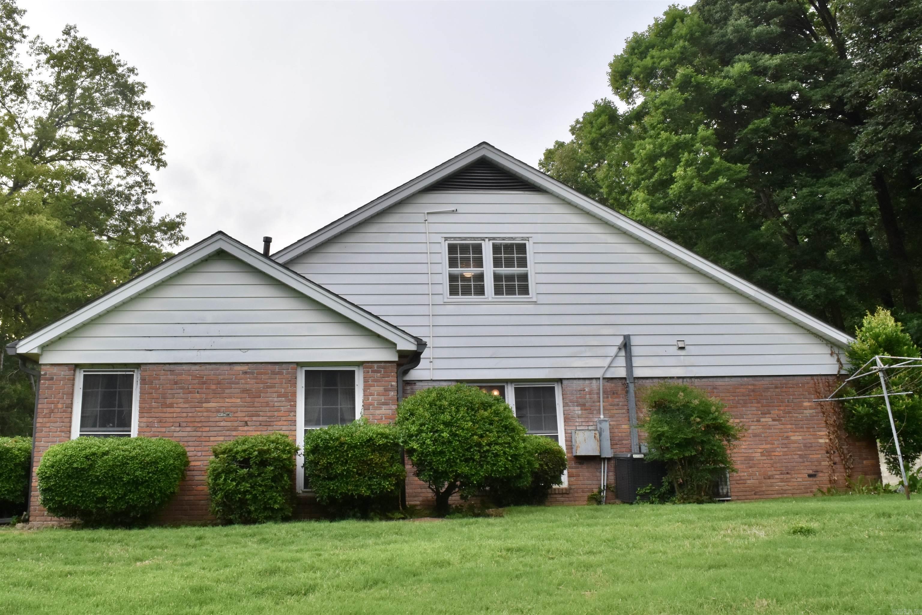 100 Quapaw  Helena, AR