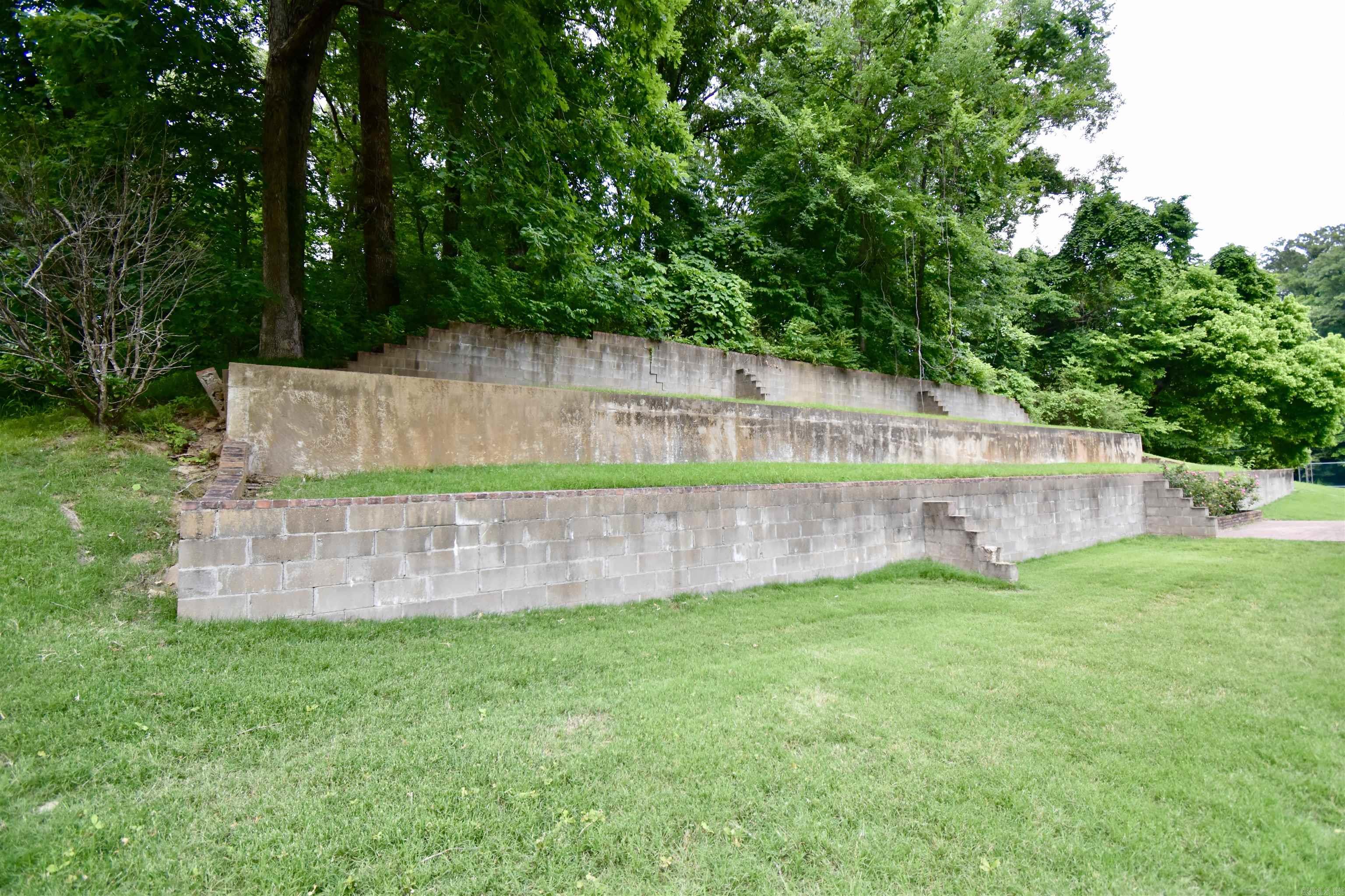 100 Quapaw  Helena, AR