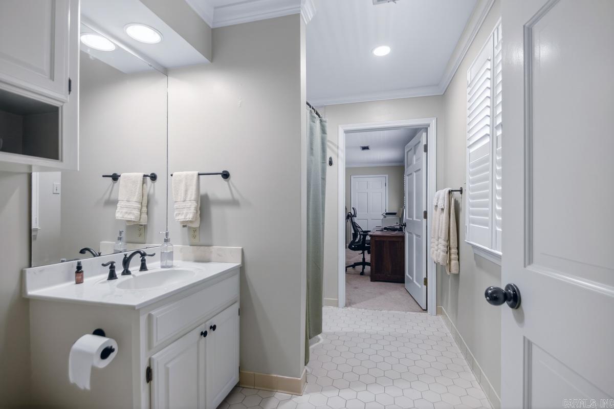3 Longview Cove Little Rock, AR 72212