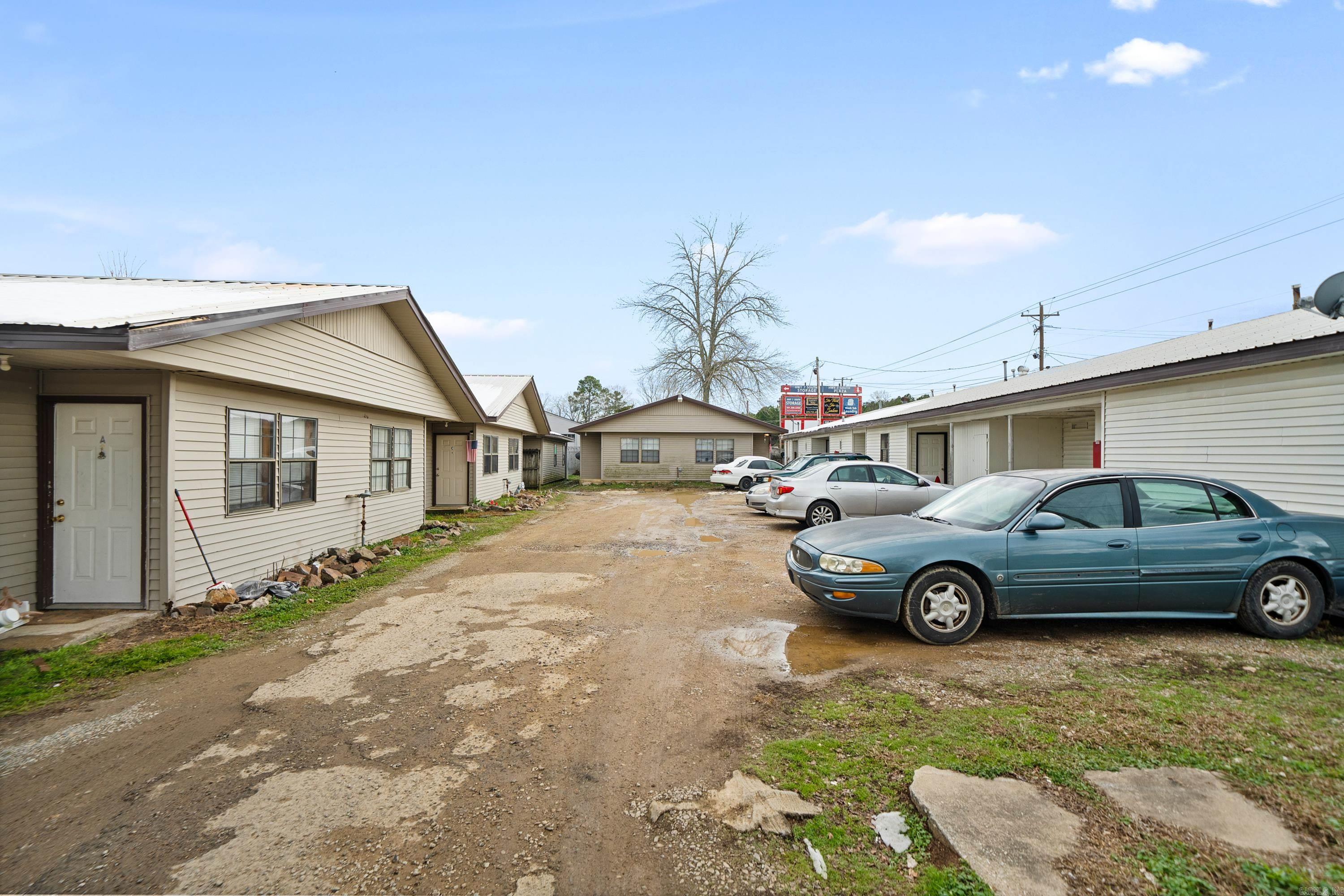 5703 CENTRAL AVENUE  Hot Springs, AR