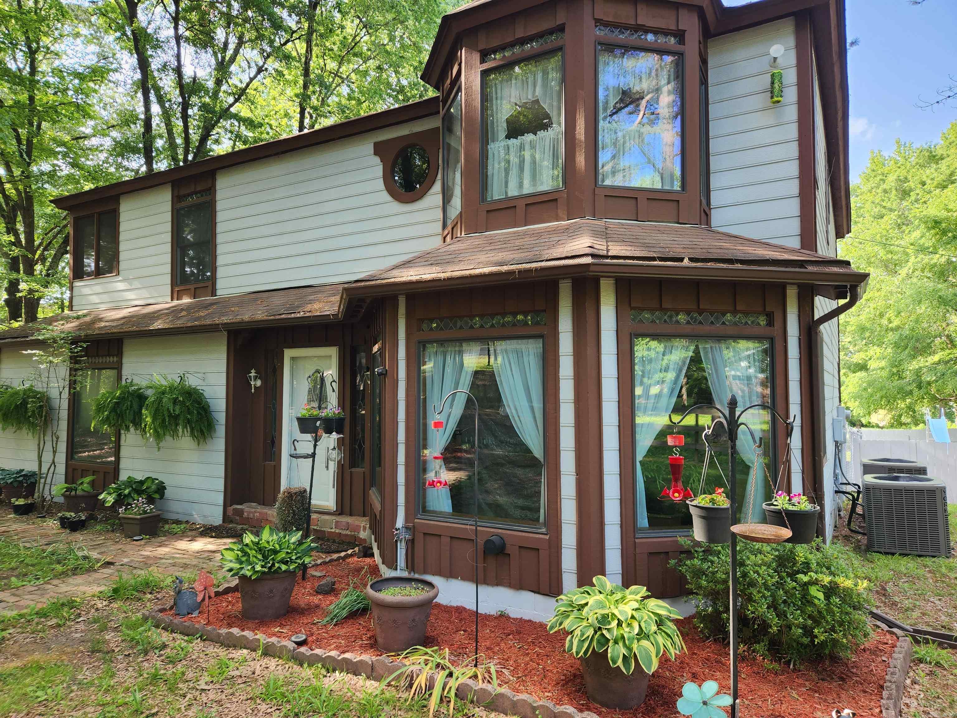 122 N Woodland  Conway, AR