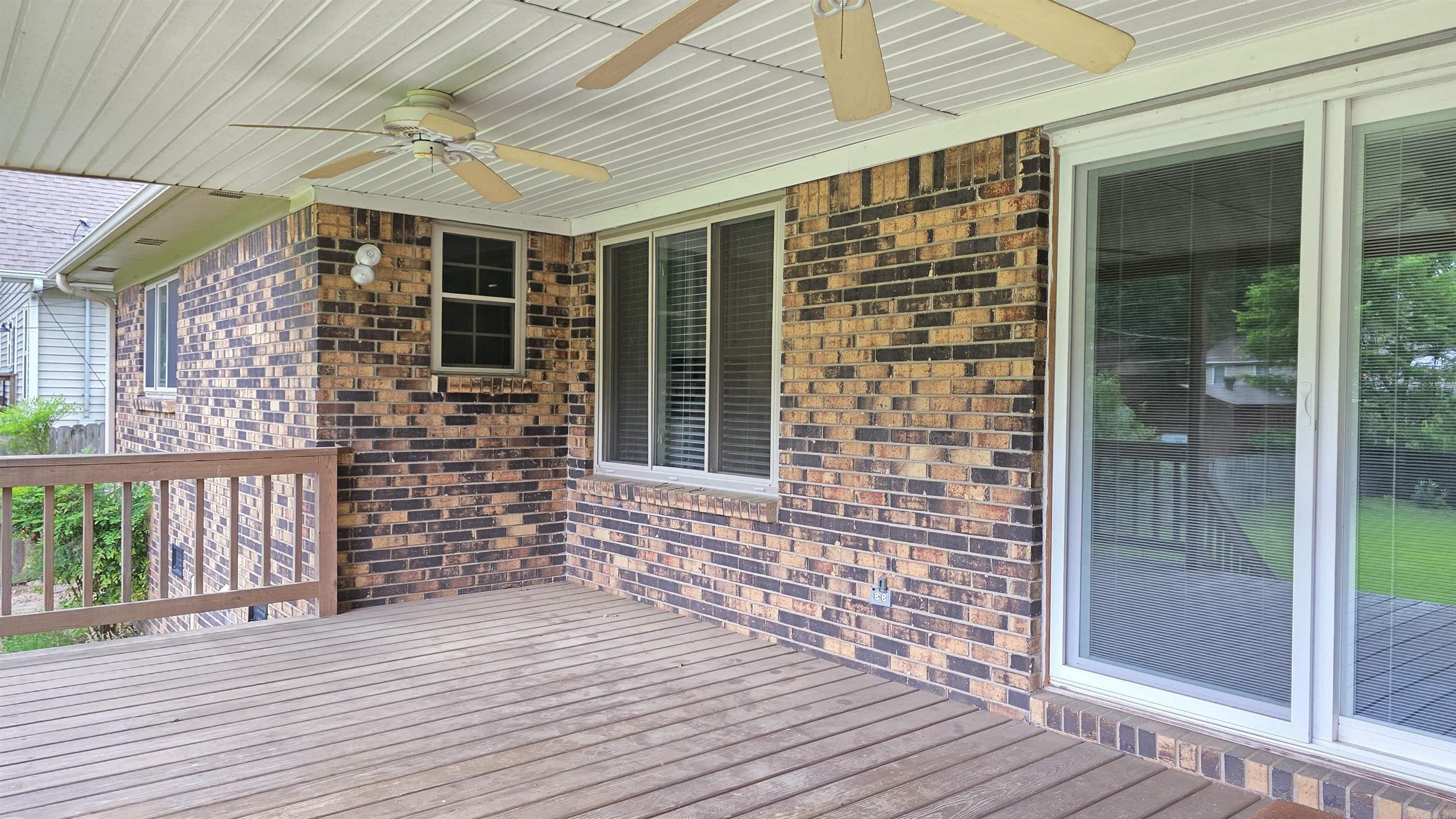 1512 War Eagle Dr  North Little Rock, AR