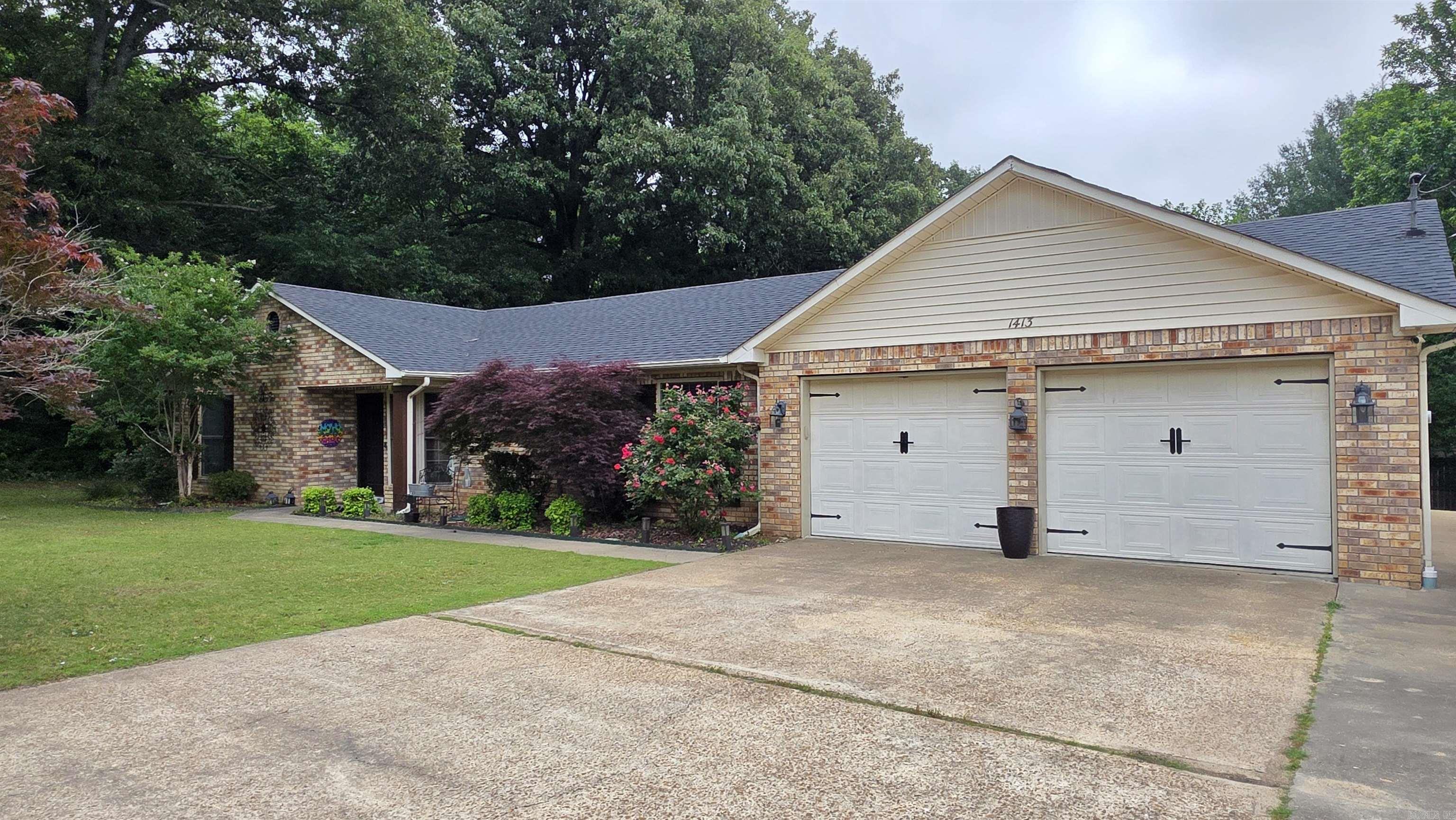 1413 Asa St  Paragould, AR