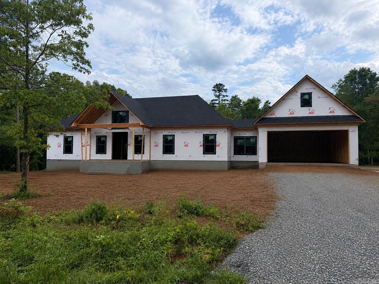 389 LYNCH  Clinton, AR