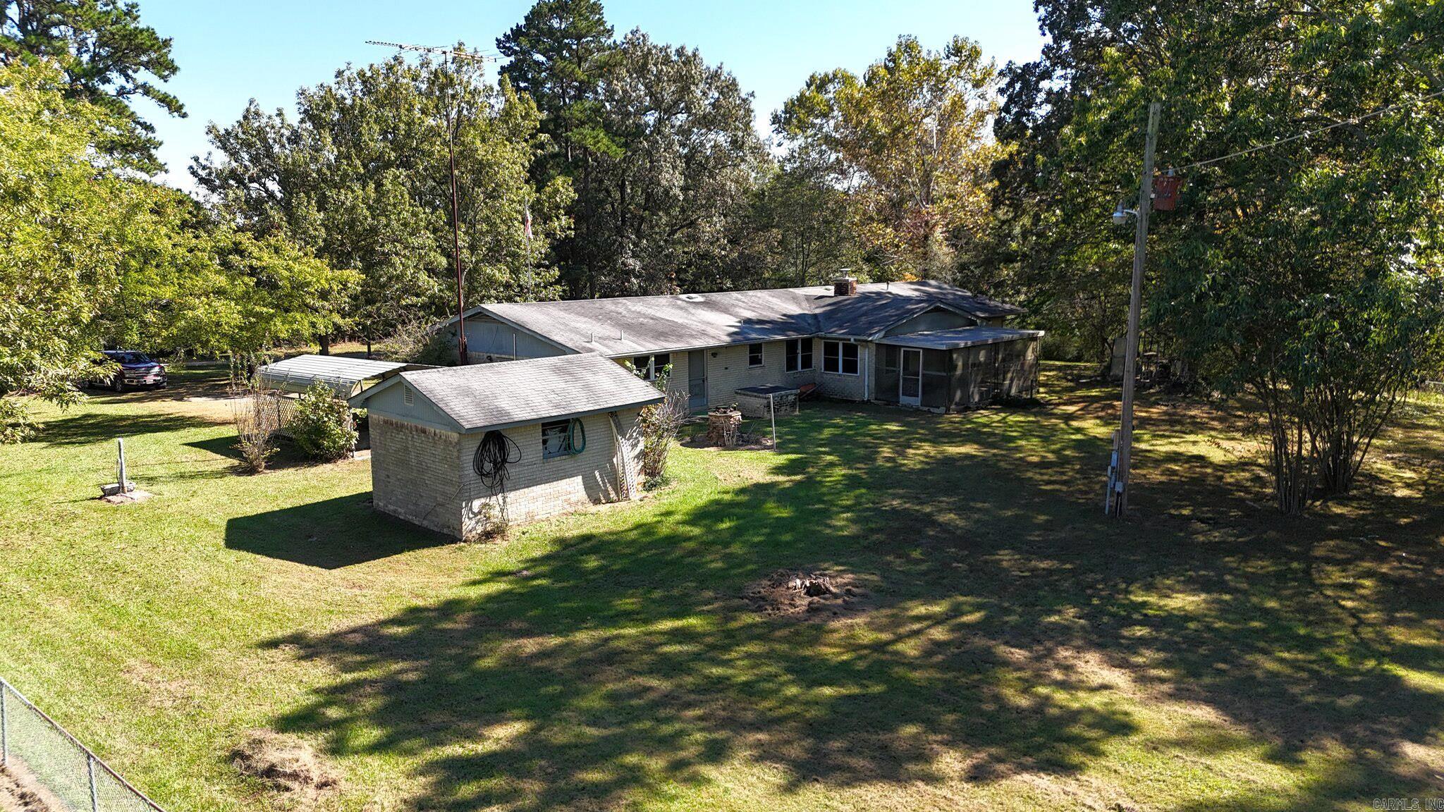445 Polk Road 40  Hatfield, AR