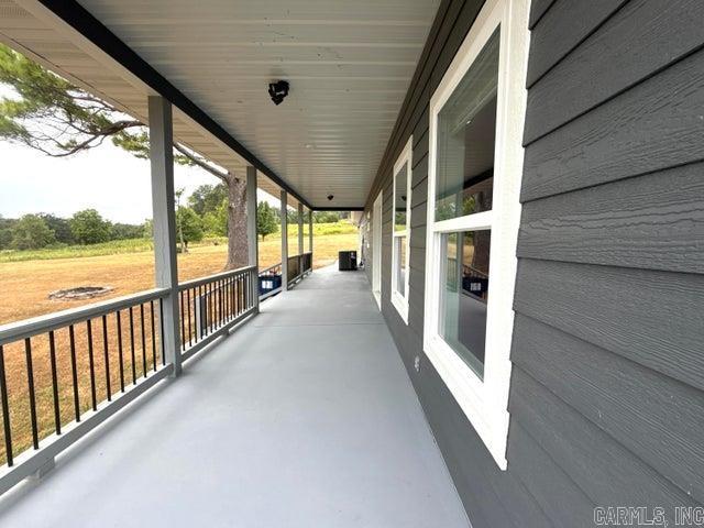 631 Spring Valley Dr  Mammoth Spring, AR