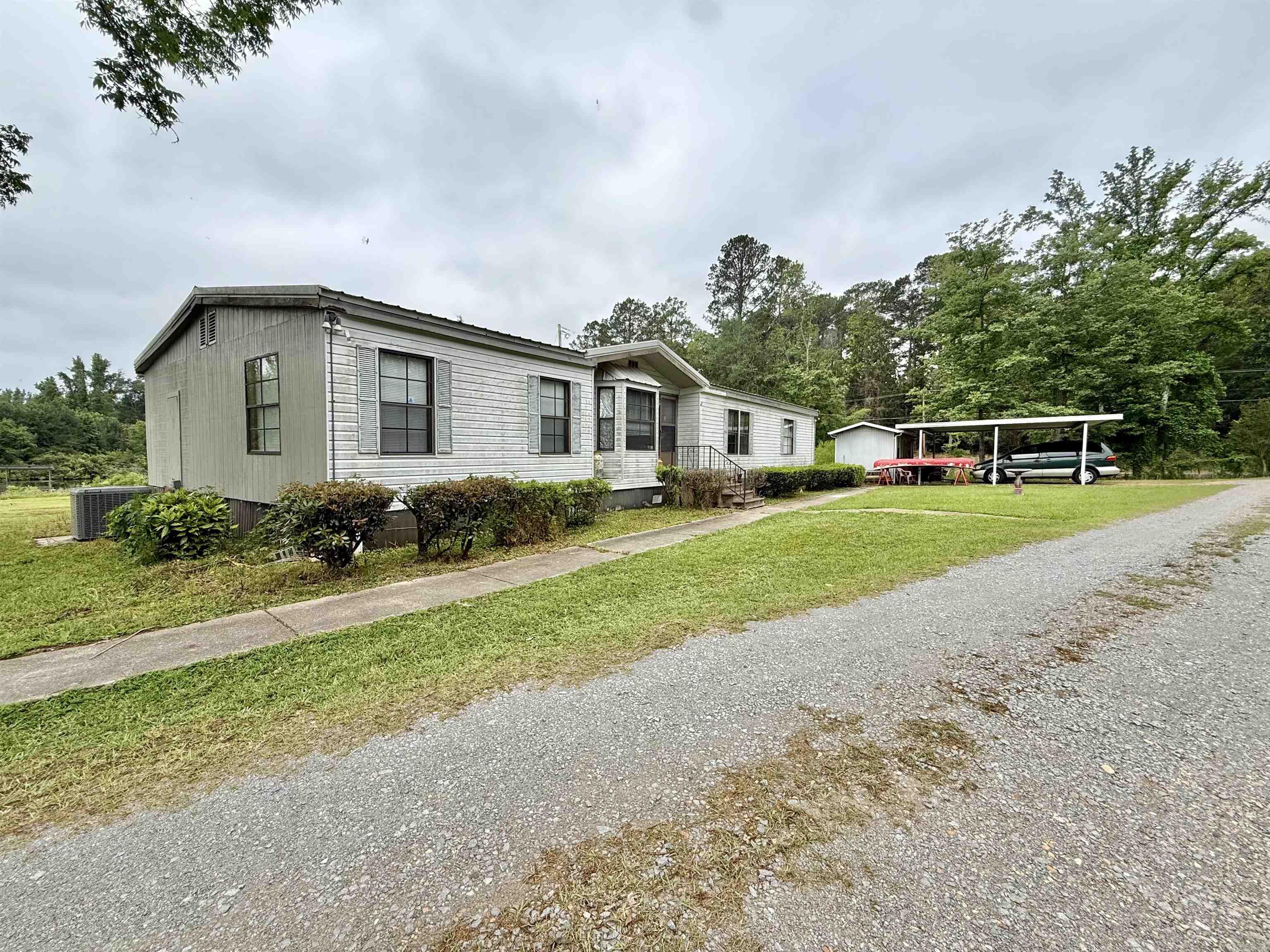 3191 C S Hwy 376 3191 A Hwy 376 S Camden, AR