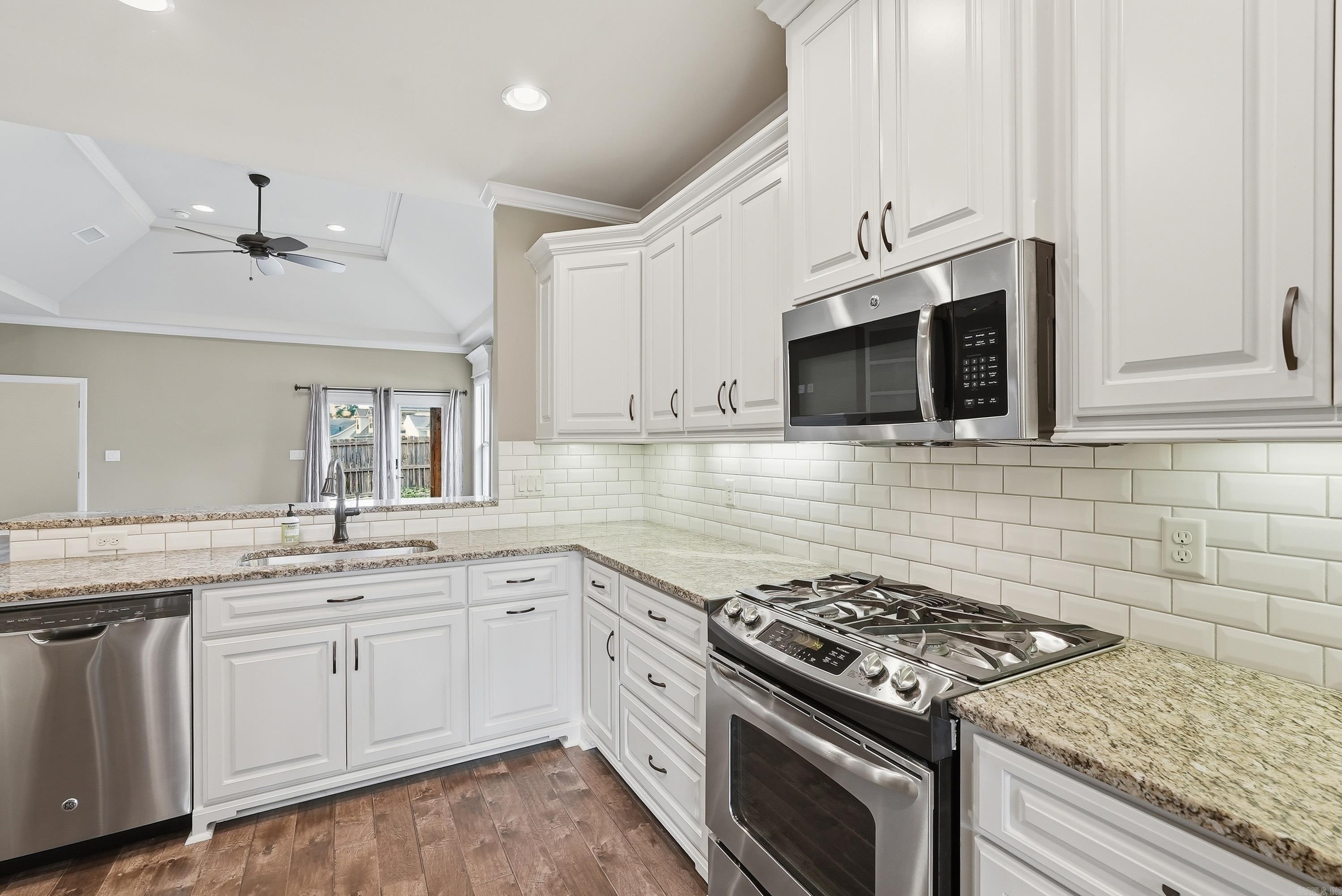 233 Nantucket Loop  Maumelle, AR