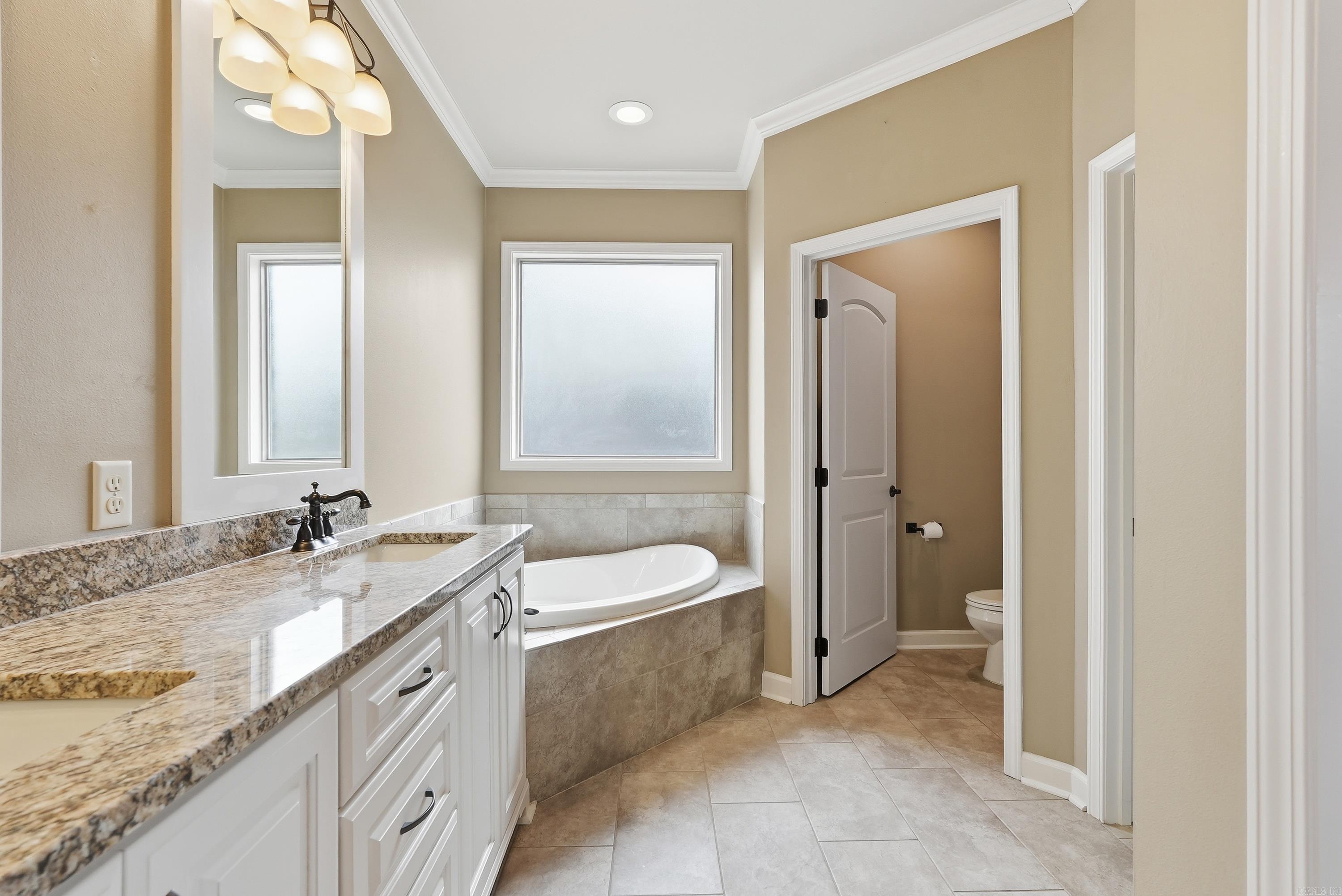 233 Nantucket Loop  Maumelle, AR