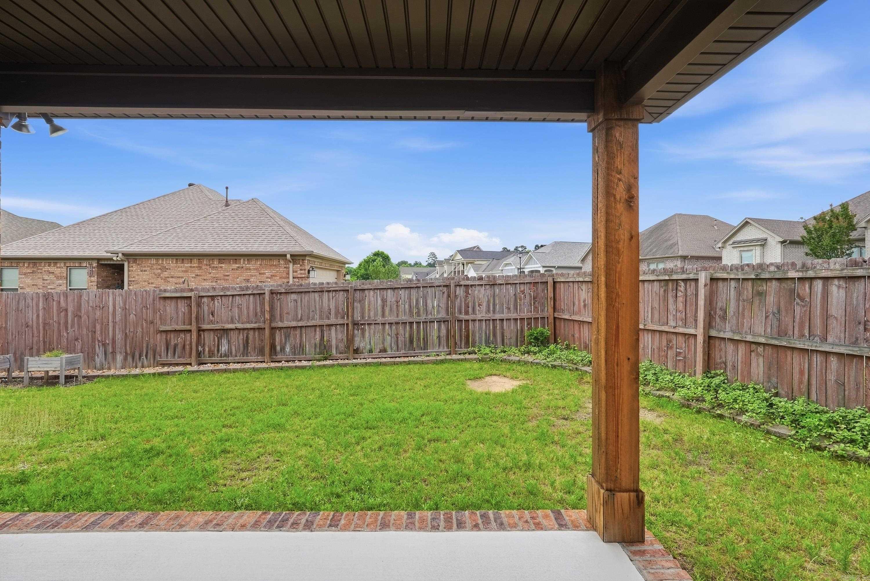 233 Nantucket Loop  Maumelle, AR