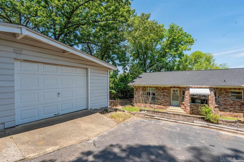 1445 Marion Anderson  Hot Springs, AR